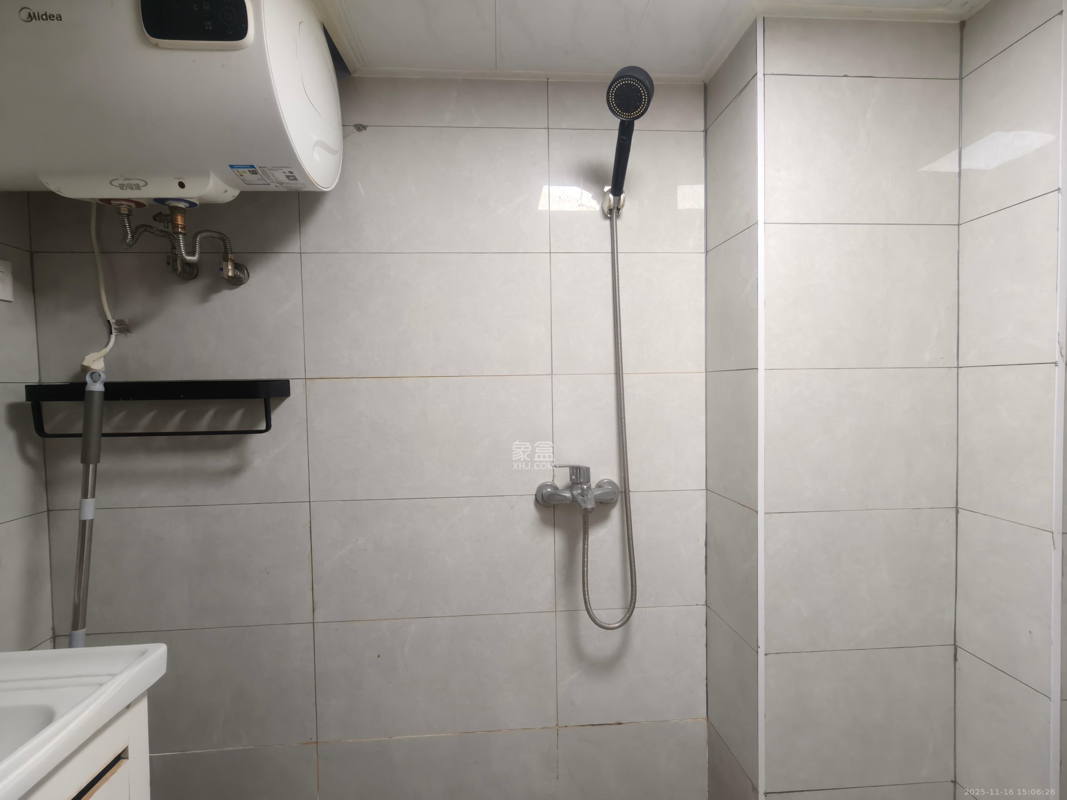 海伦春天 1室1厅1卫 1450.0元/月 海伦春天 1室1厅1卫 1450.0元/月室内图