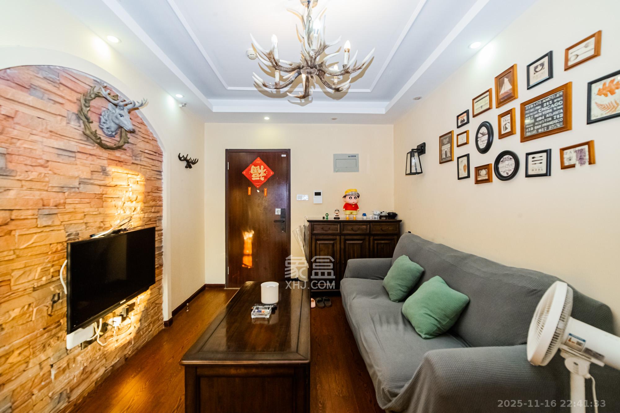 北辰三角洲E3区 1室1厅1卫 58.0万 北辰三角洲E3区 1室1厅1卫 58.0万客厅