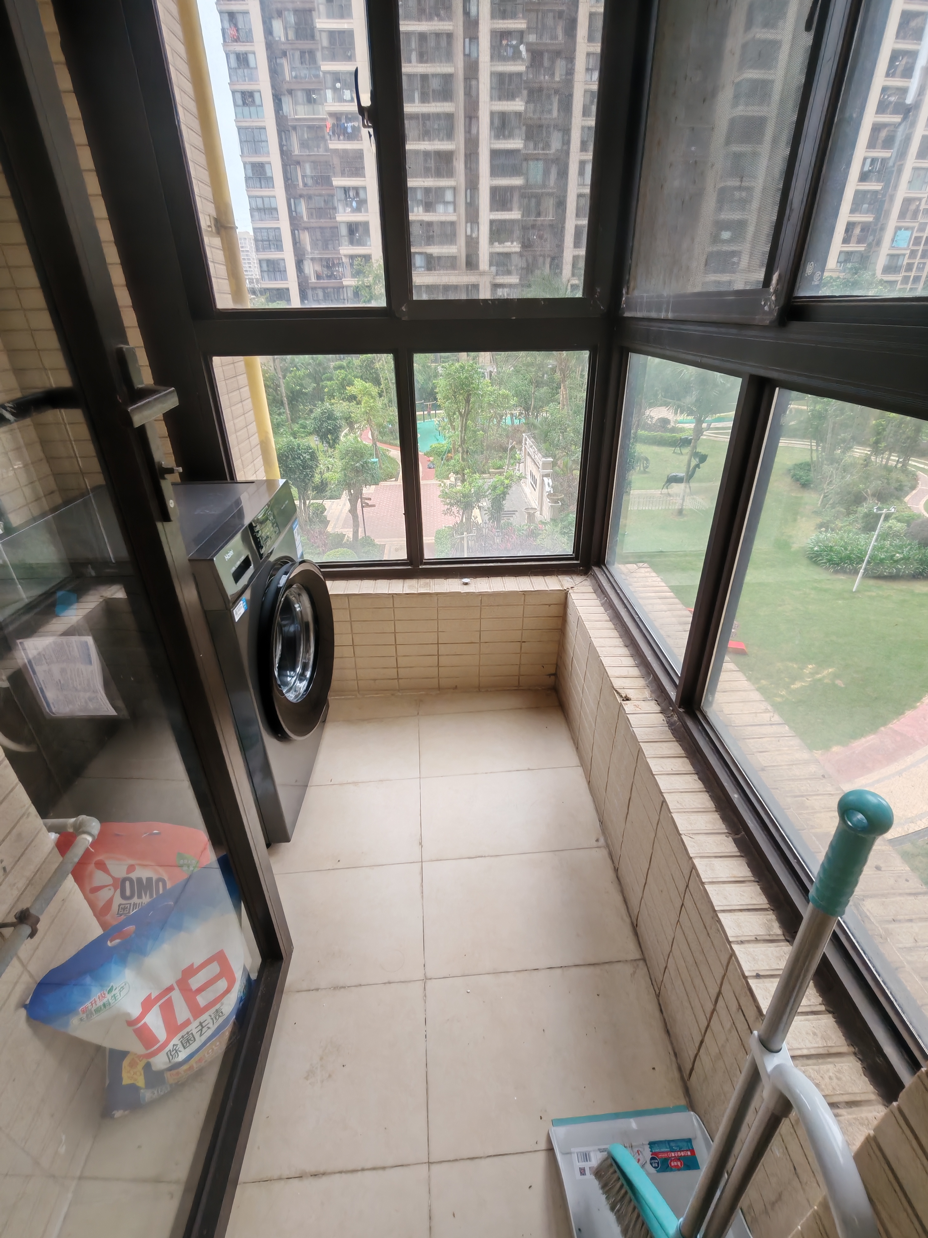 中海锦城  3室2厅2卫    3300.0元/月室内图