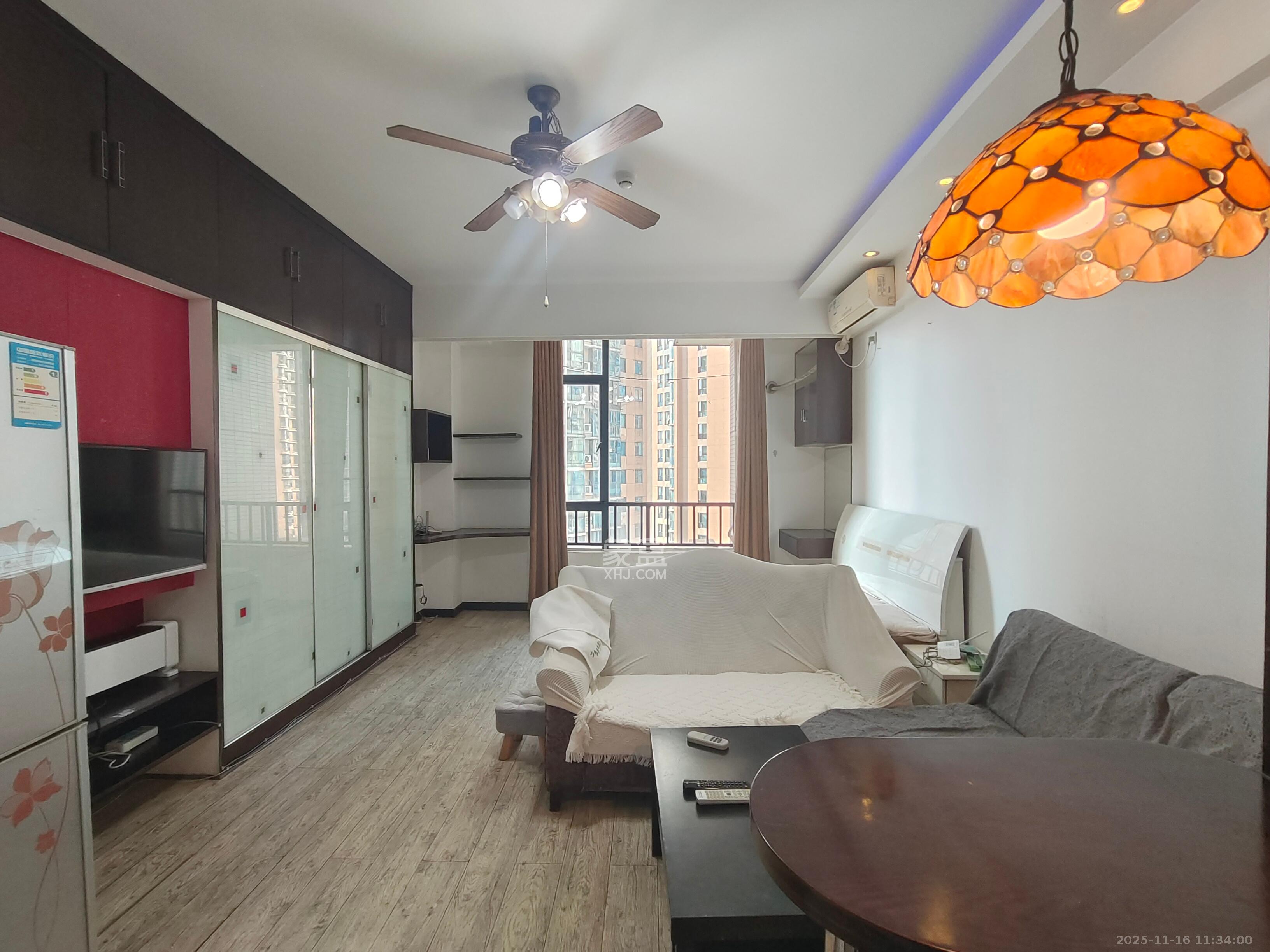 融圣国际  1室1厅1卫    1800.0元/月