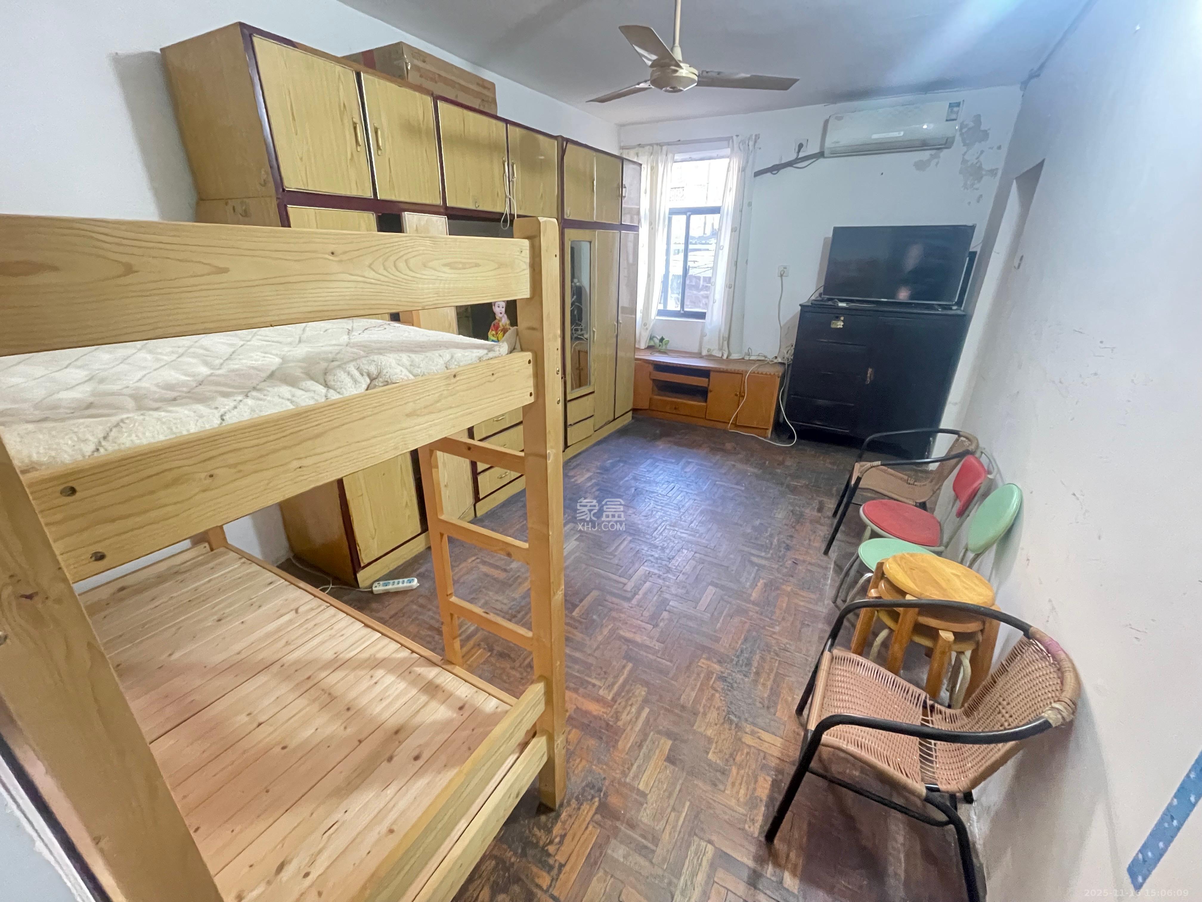 府后街散盘 1室1厅1卫 1200.0元/月 府后街散盘 1室1厅1卫 1200.0元/月室内图