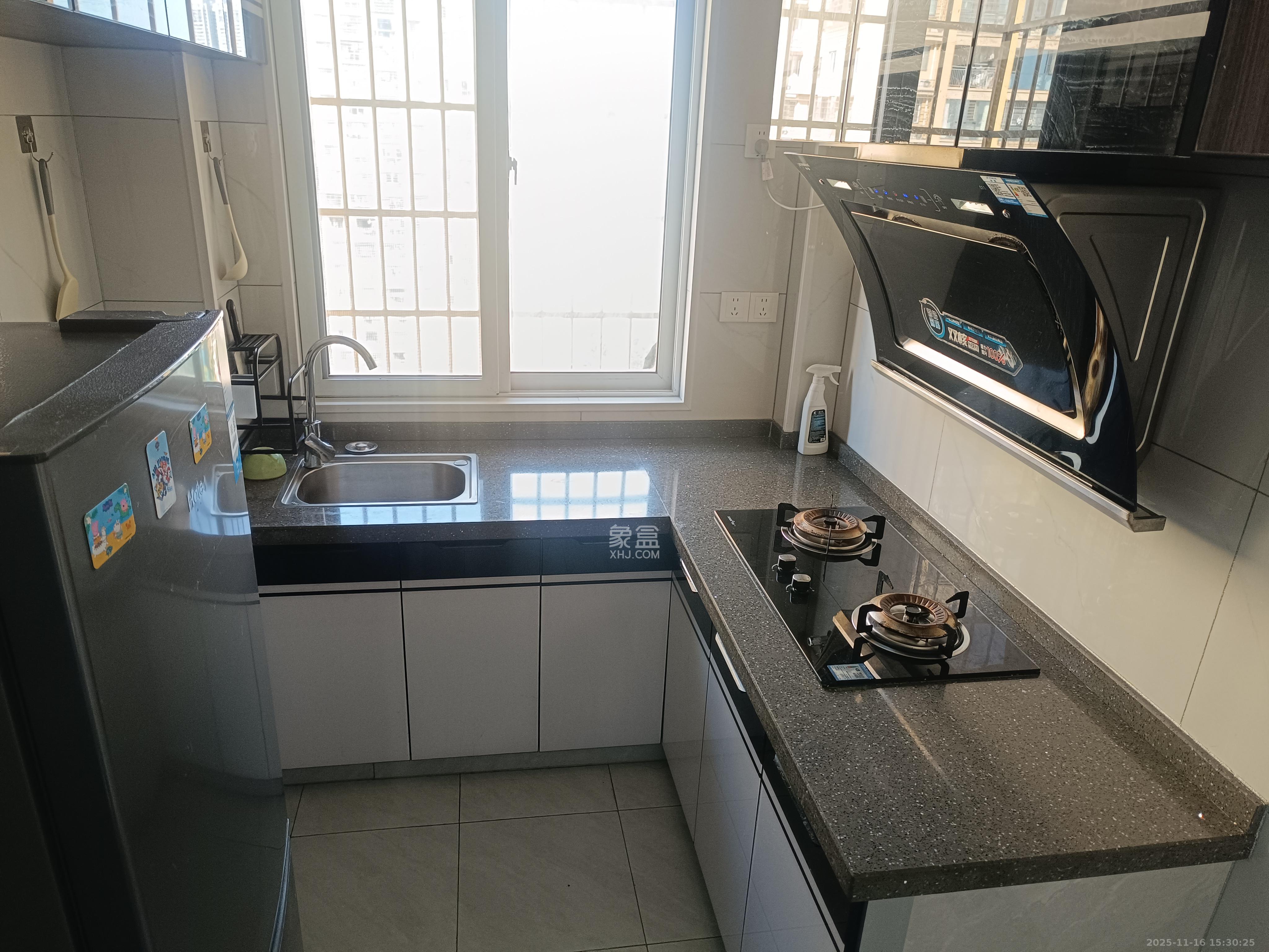 星城新宇川河苑  1室1厅1卫    1400.0元/月室内图