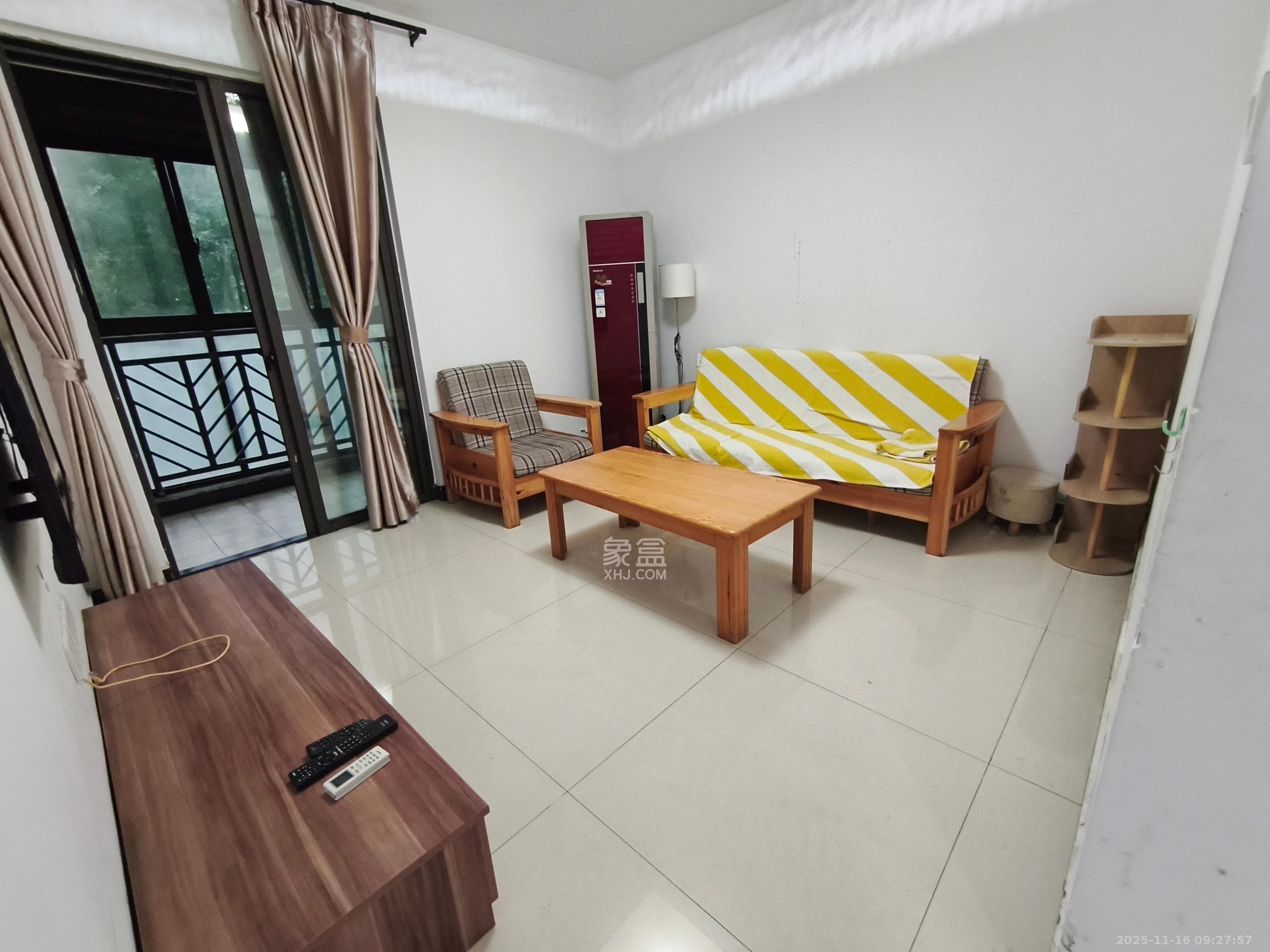 旭辉藏郡(藏郡、旭湘华府) 3室2厅2卫 2300.0元/月 旭辉藏郡(藏郡、旭湘华府) 3室2厅2卫 2300.0元/月室内图