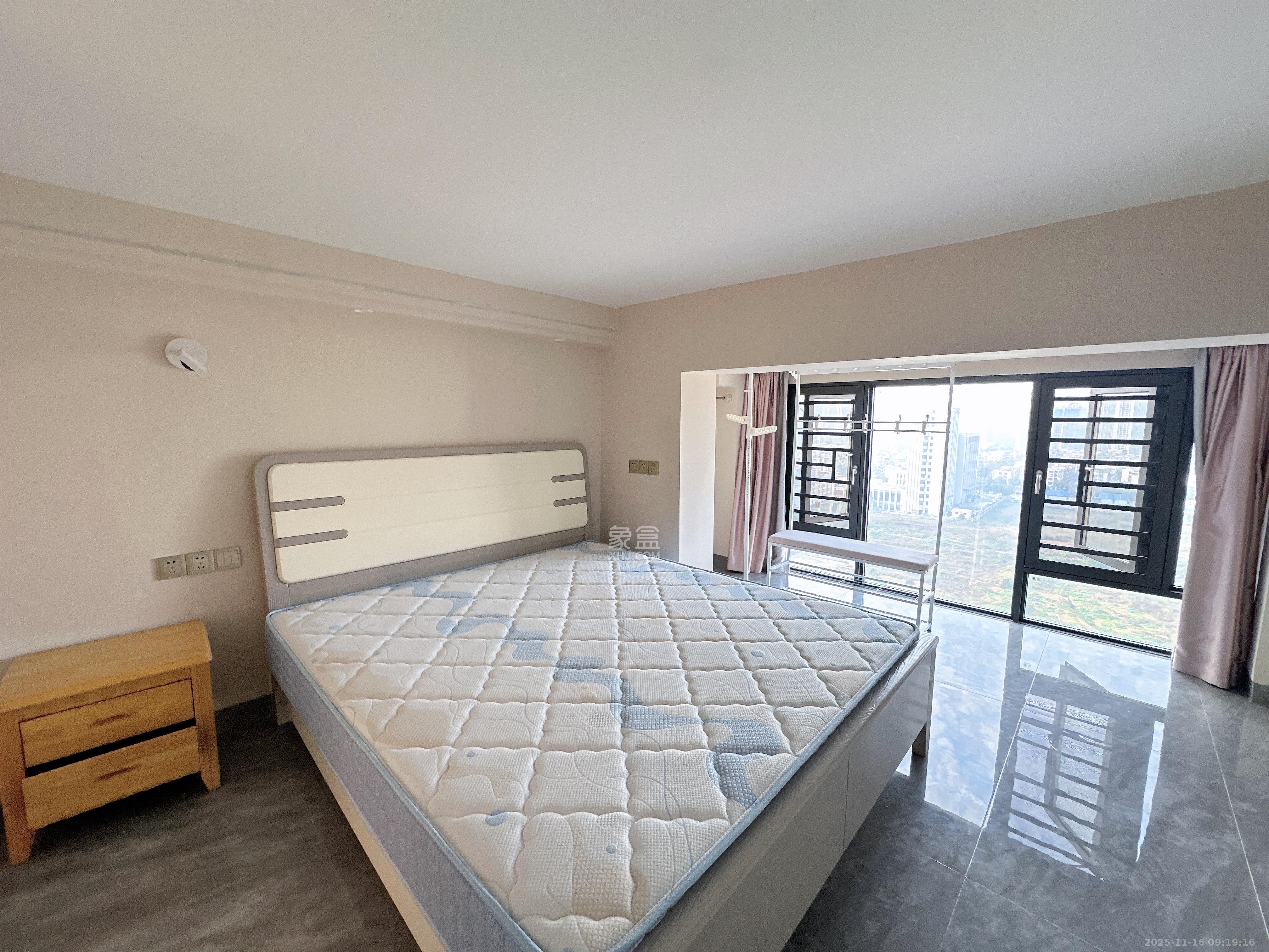 振业城三期 2室2厅1卫 2500.0元/月 振业城三期 2室2厅1卫 2500.0元/月室内图