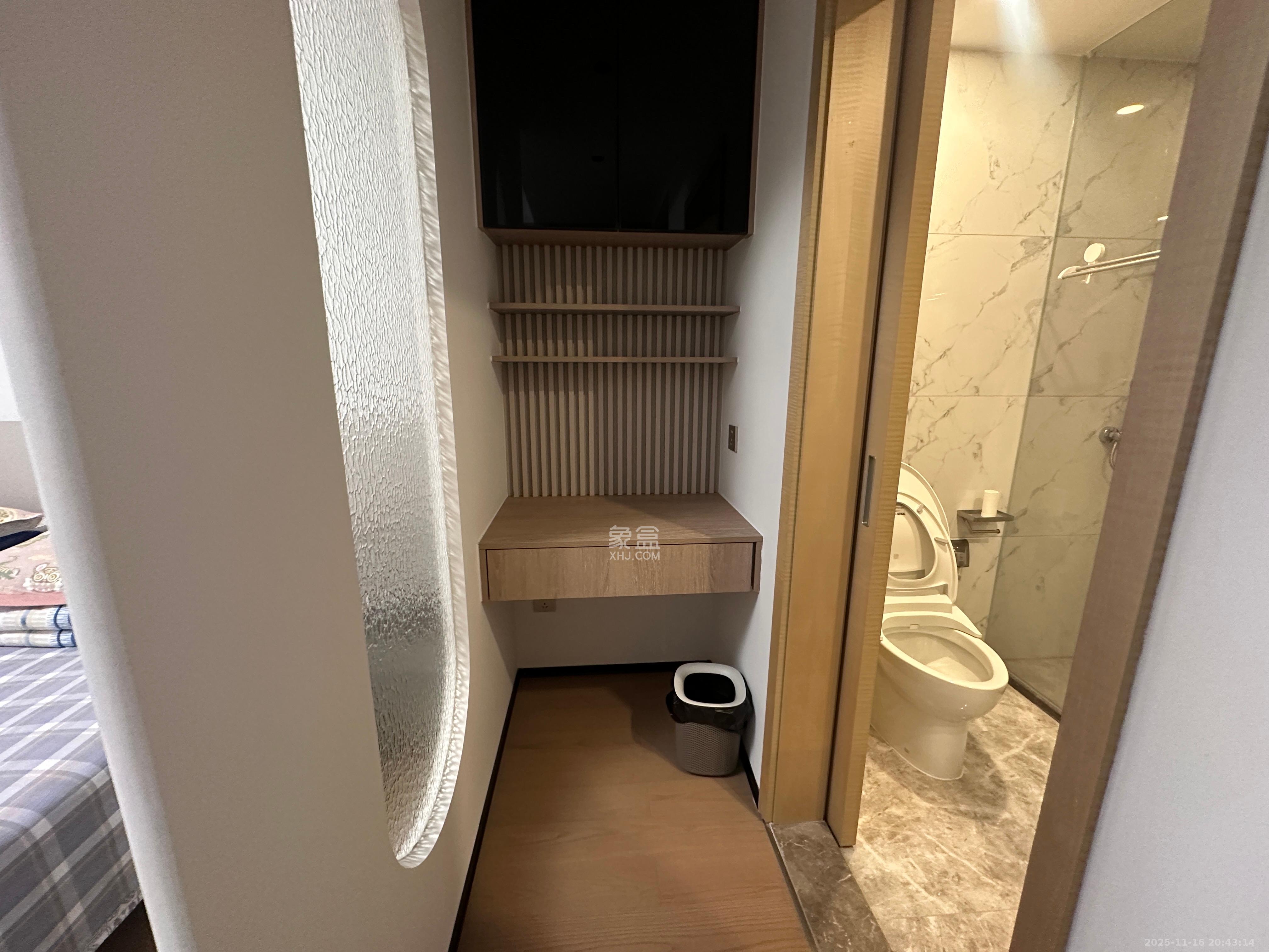 复地滨江金融中心  4室2厅2卫    6000.0元/月室内图