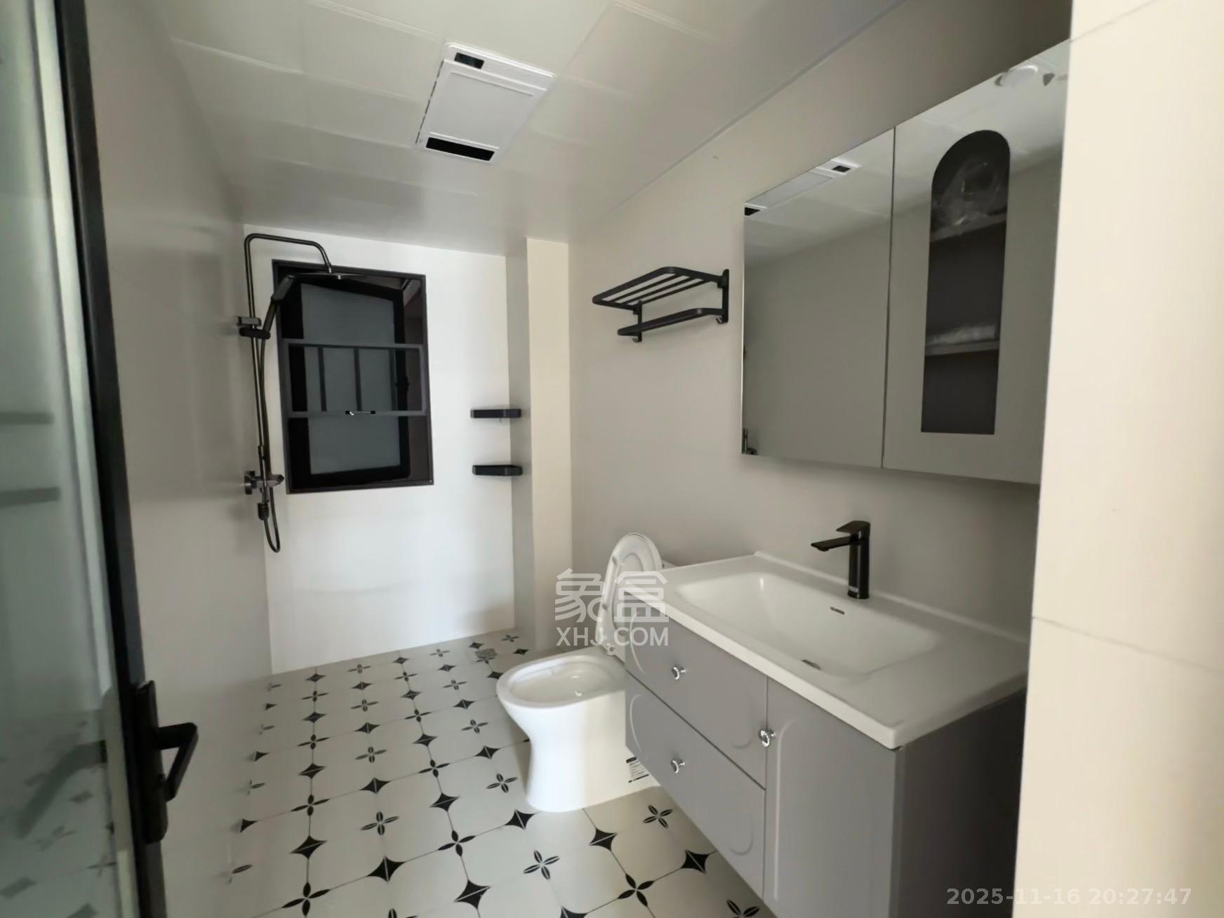 阳光城尚东湾愉景苑 3室2厅1卫 2500.0元/月 阳光城尚东湾愉景苑 3室2厅1卫 2500.0元/月室内图