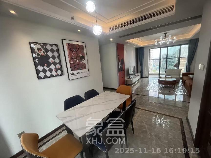 绿地长沙城际空间站（绿地新里佳苑）  4室2厅2卫    3600.0元/月