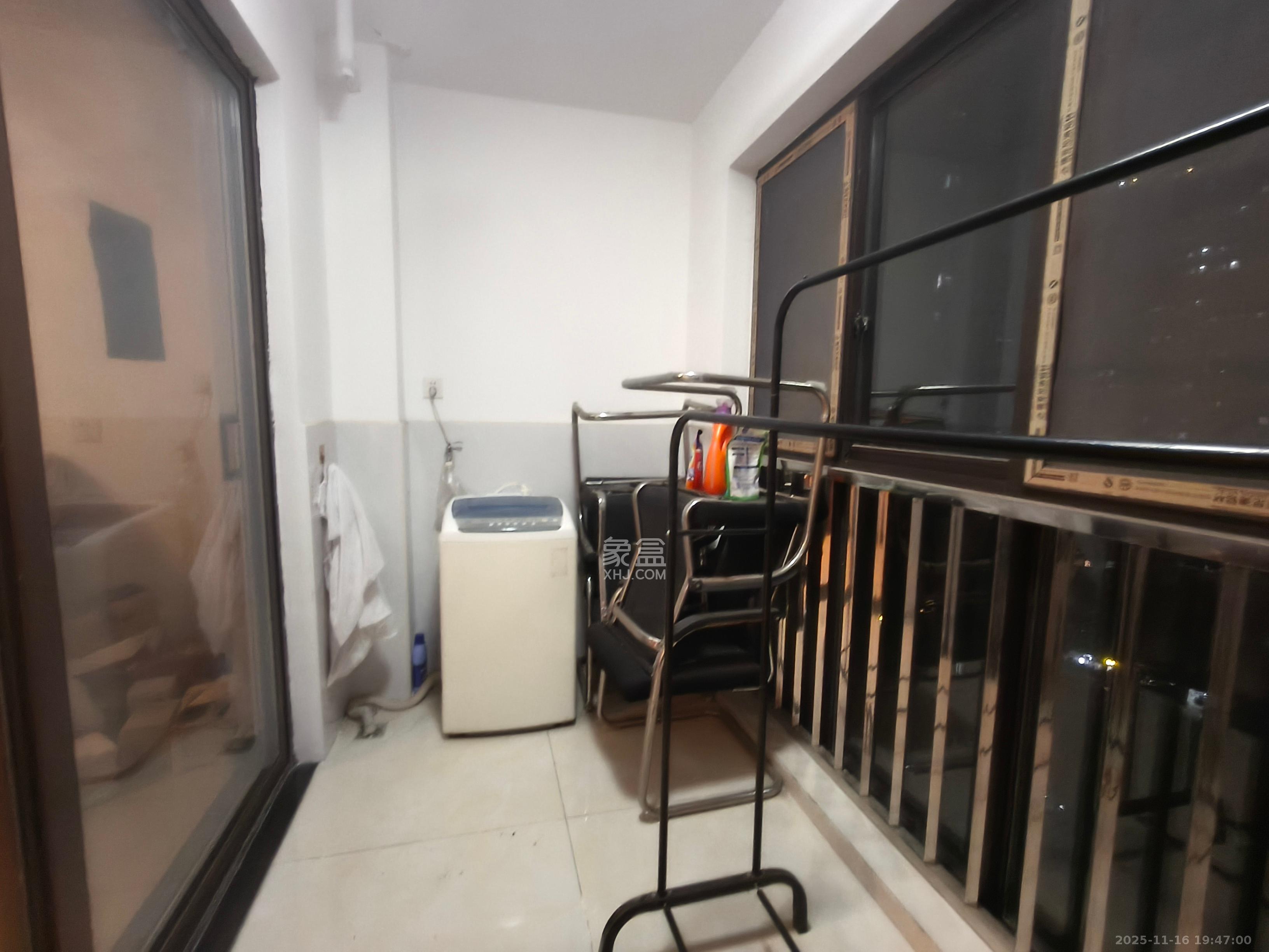 中欣楚天熙苑 2室1厅1卫 2400.0元/月 中欣楚天熙苑 2室1厅1卫 2400.0元/月室内图