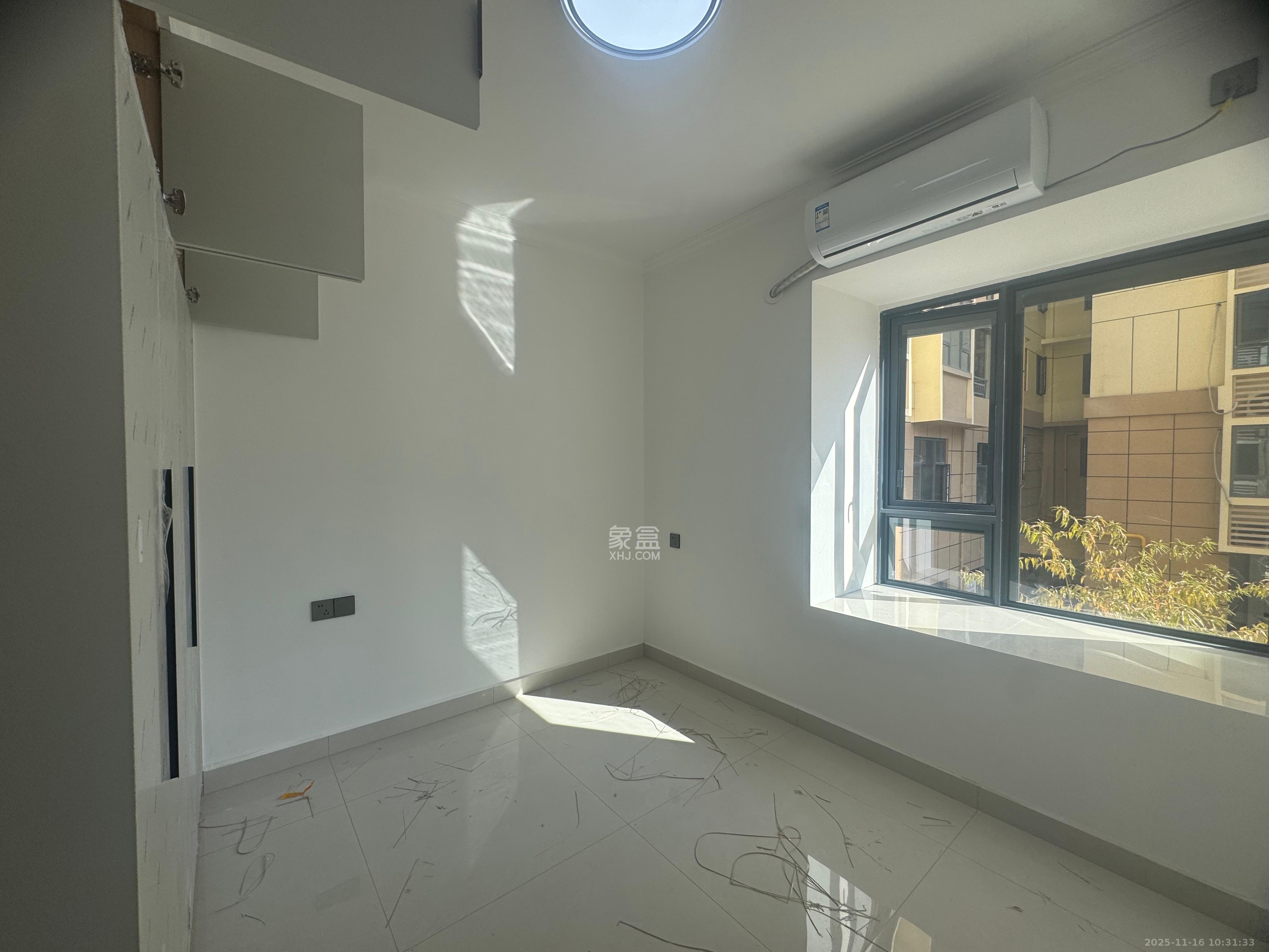 金石蓉园  2室2厅1卫    2400.0元/月室内图