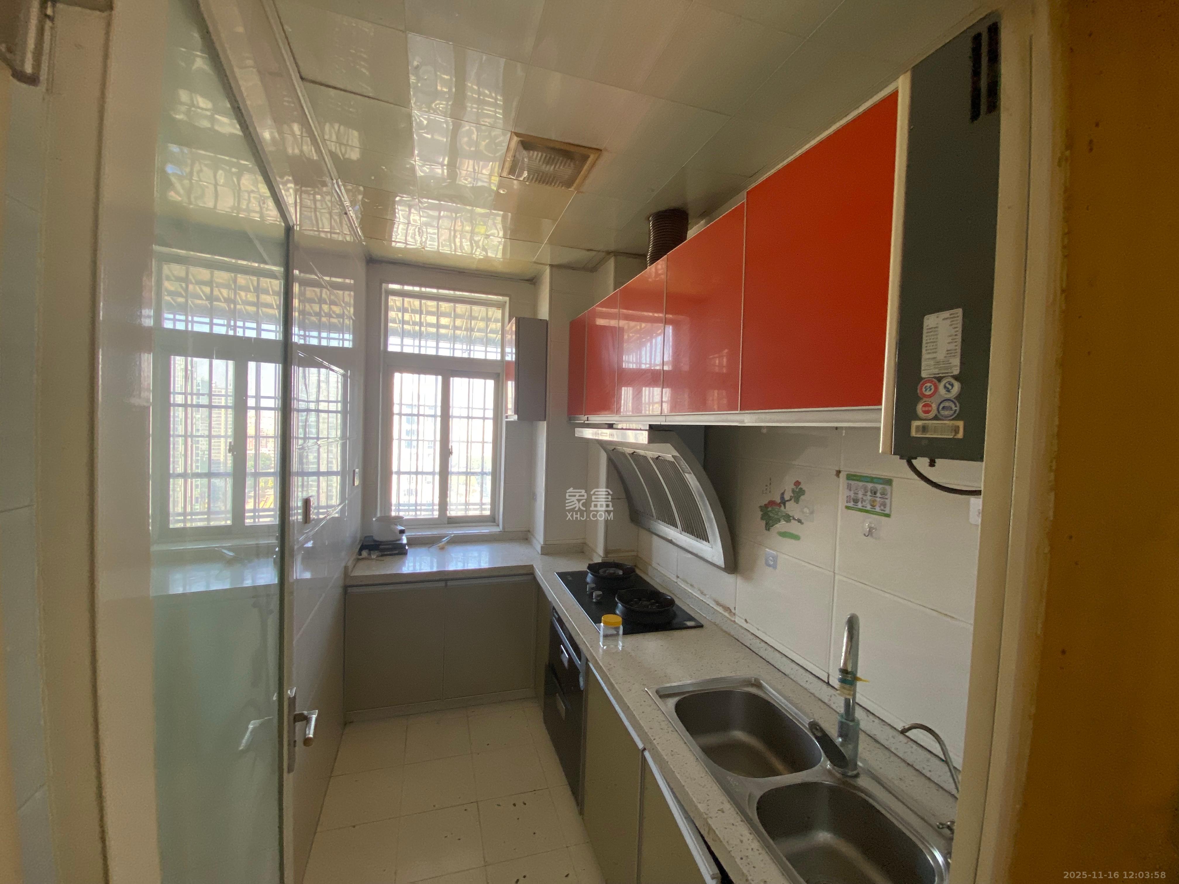 红区抽屉  2室1厅1卫    2000.0元/月室内图