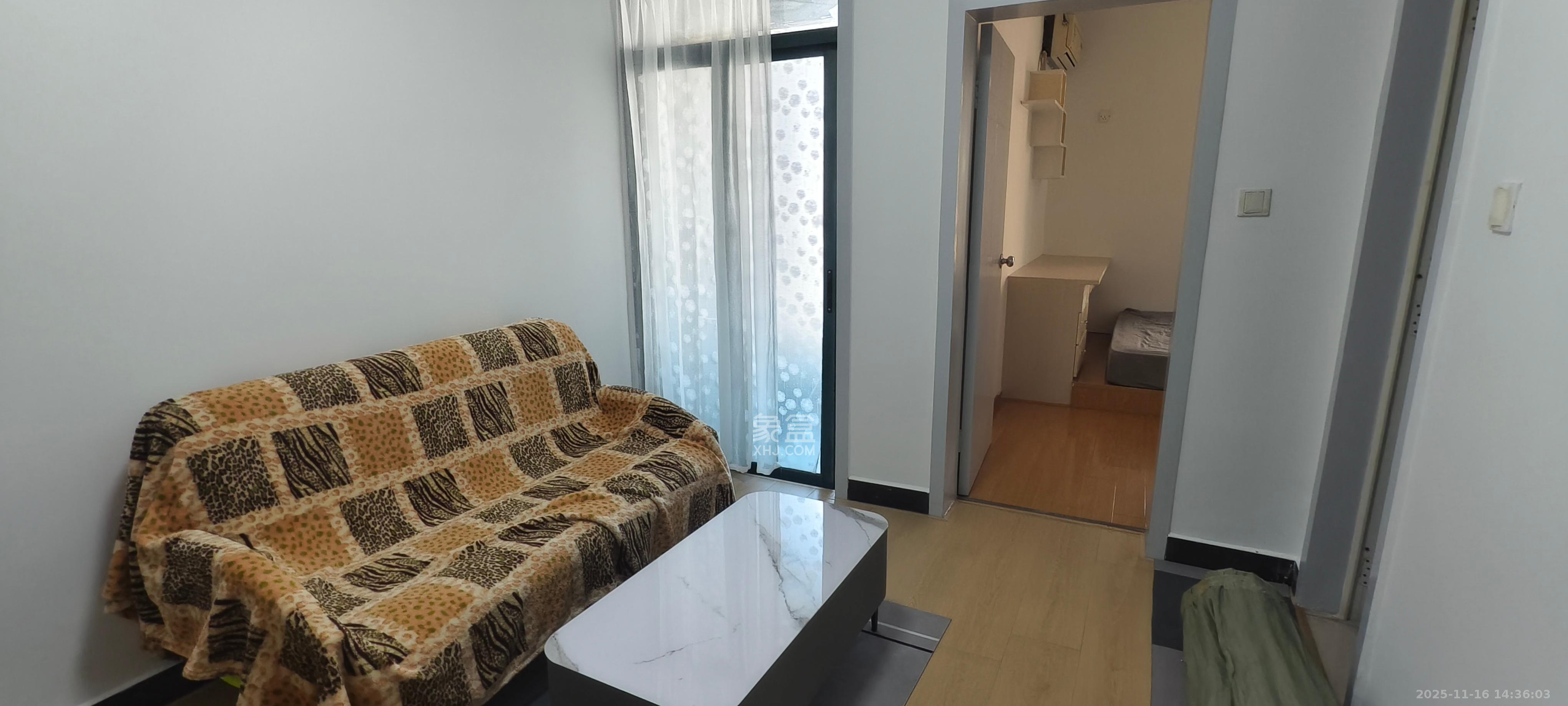 中江国际花城  1室1厅1卫    1500.0元/月