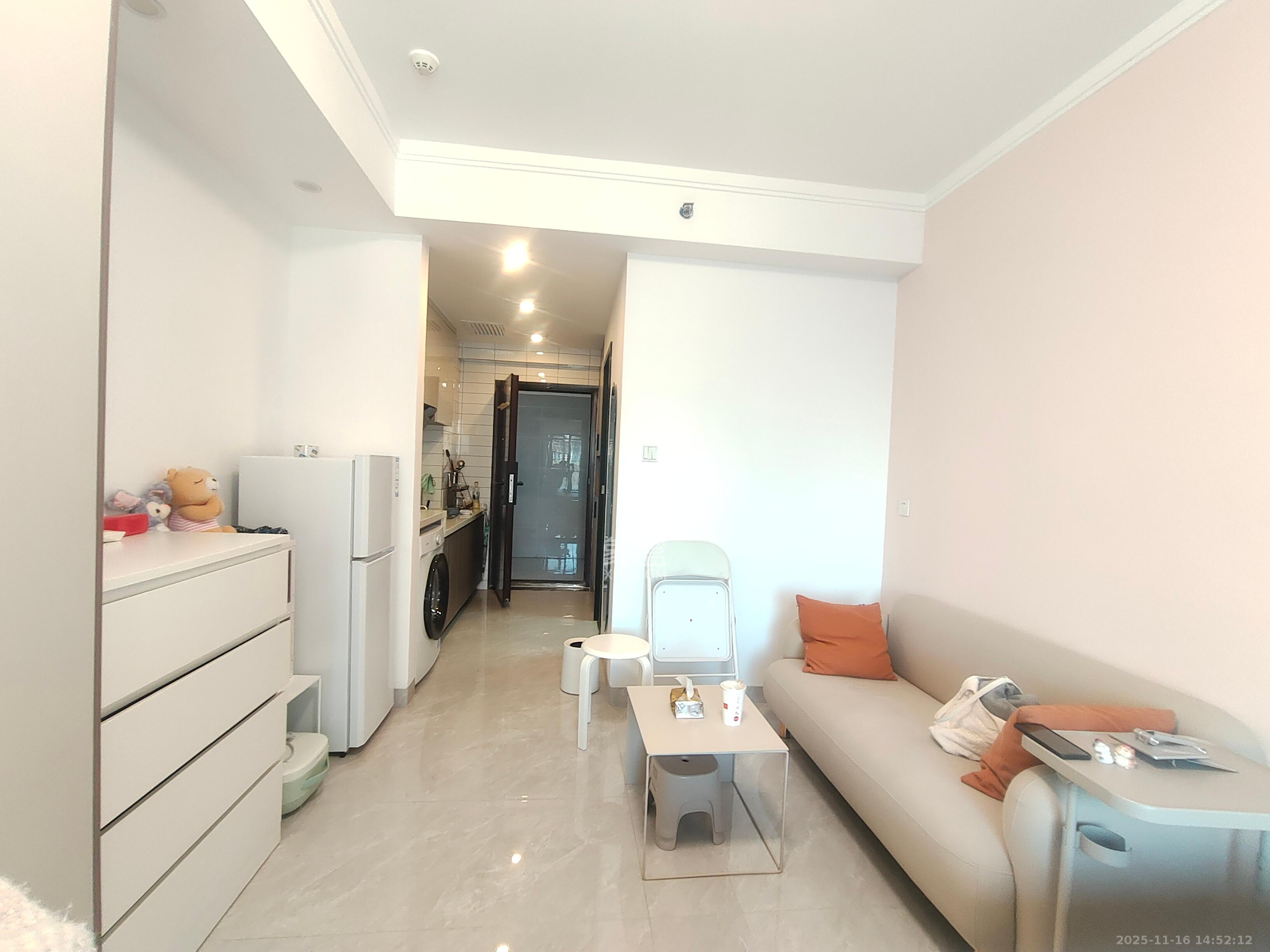 奥园城市天骄一期  1室1厅1卫    1800.0元/月室内图