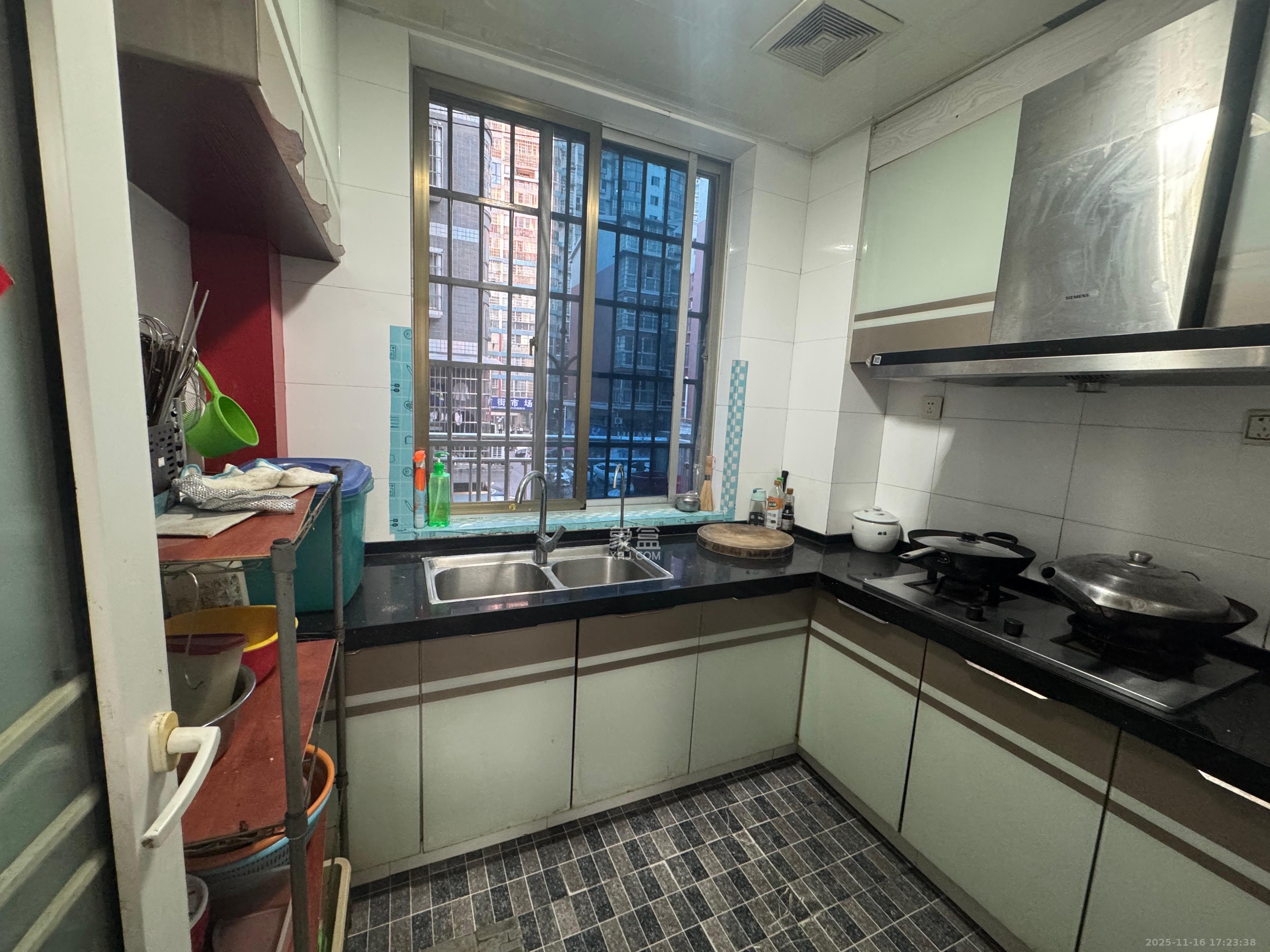 湘绣城  1室0厅0卫    1700.0元/月室内图