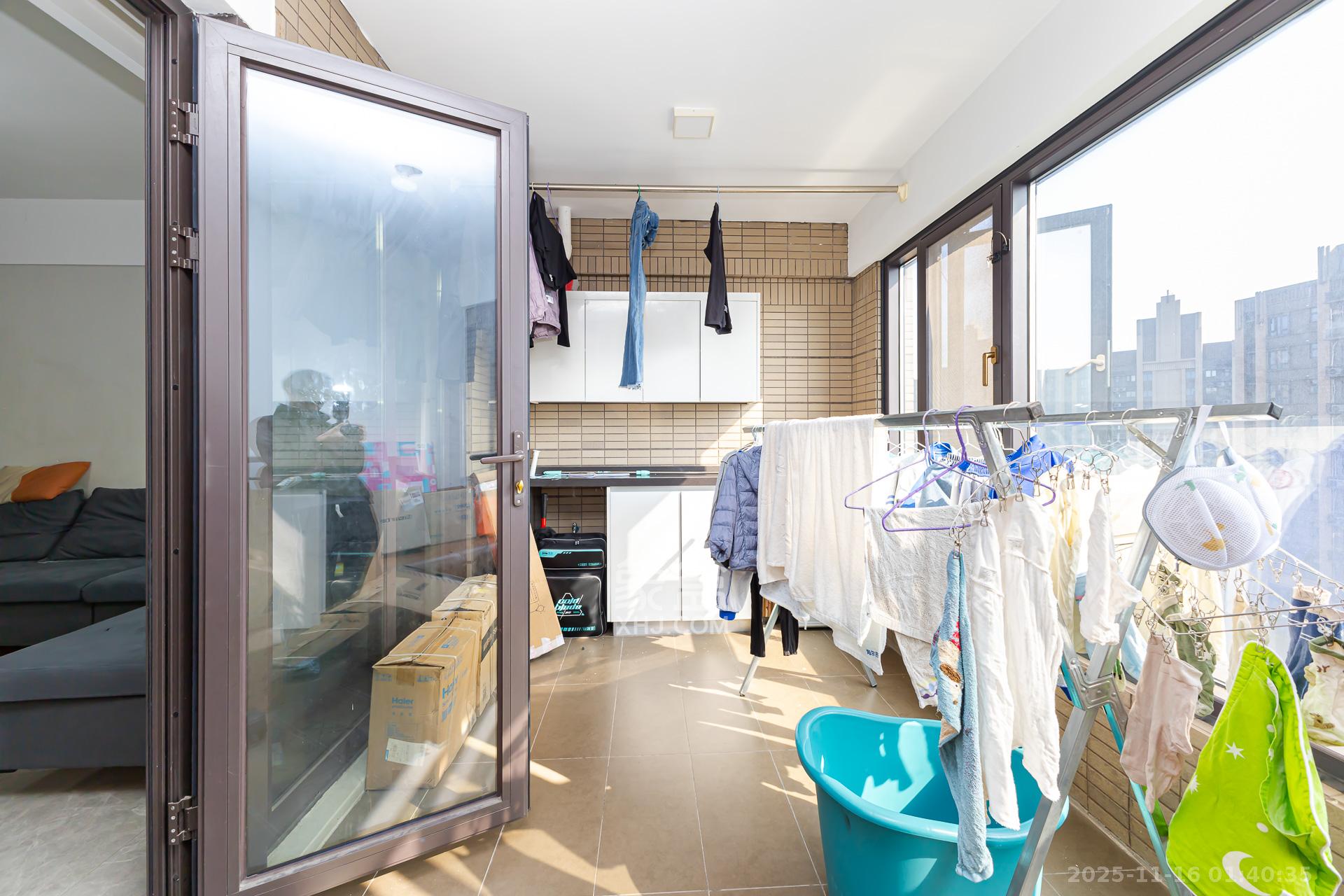 时代倾城四期 2室1厅1卫 68.0万 时代倾城四期 2室1厅1卫 68.0万阳台