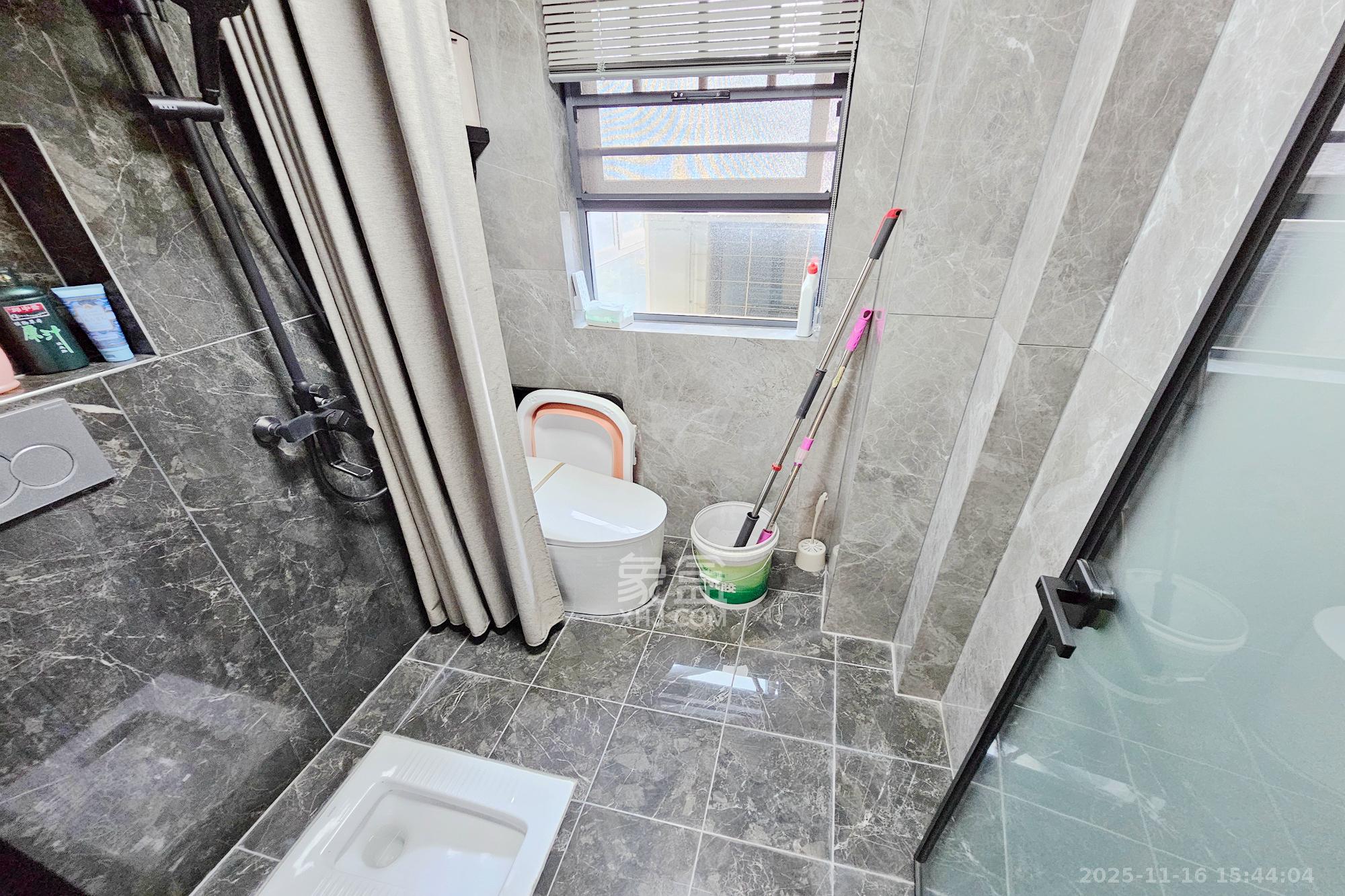 明大佳园 3室2厅2卫 4000.0元/月 明大佳园 3室2厅2卫 4000.0元/月室内图