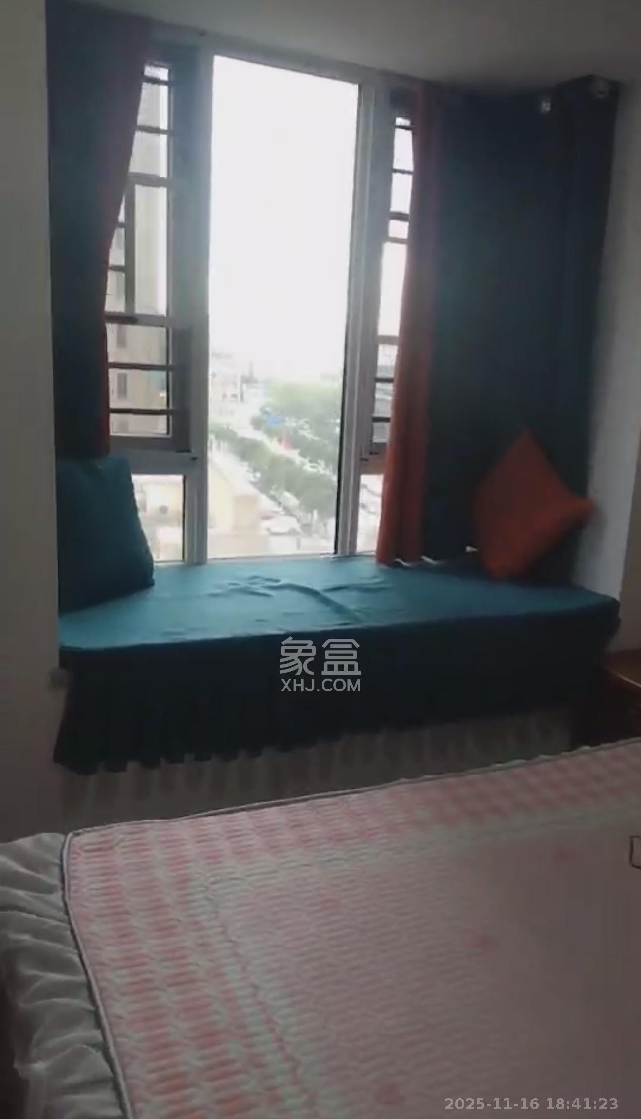 金地中交麓谷香颂(金地中交雅苑) 3室1厅2卫 3300.0元/月 金地中交麓谷香颂(金地中交雅苑) 3室1厅2卫 3300.0元/月室内图