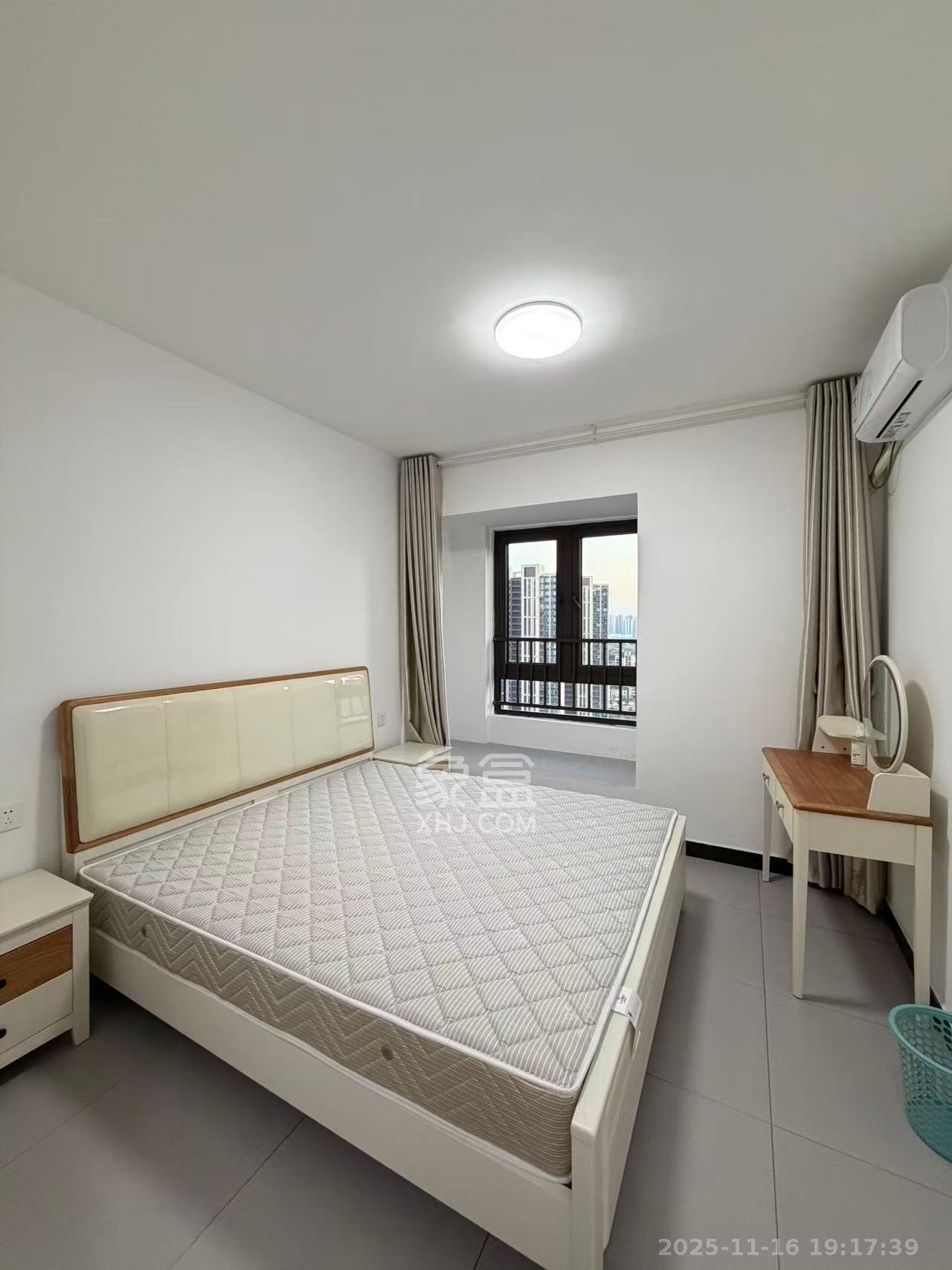 龙湖碧桂园天宸原著  3室2厅1卫    3200.0元/月室内图