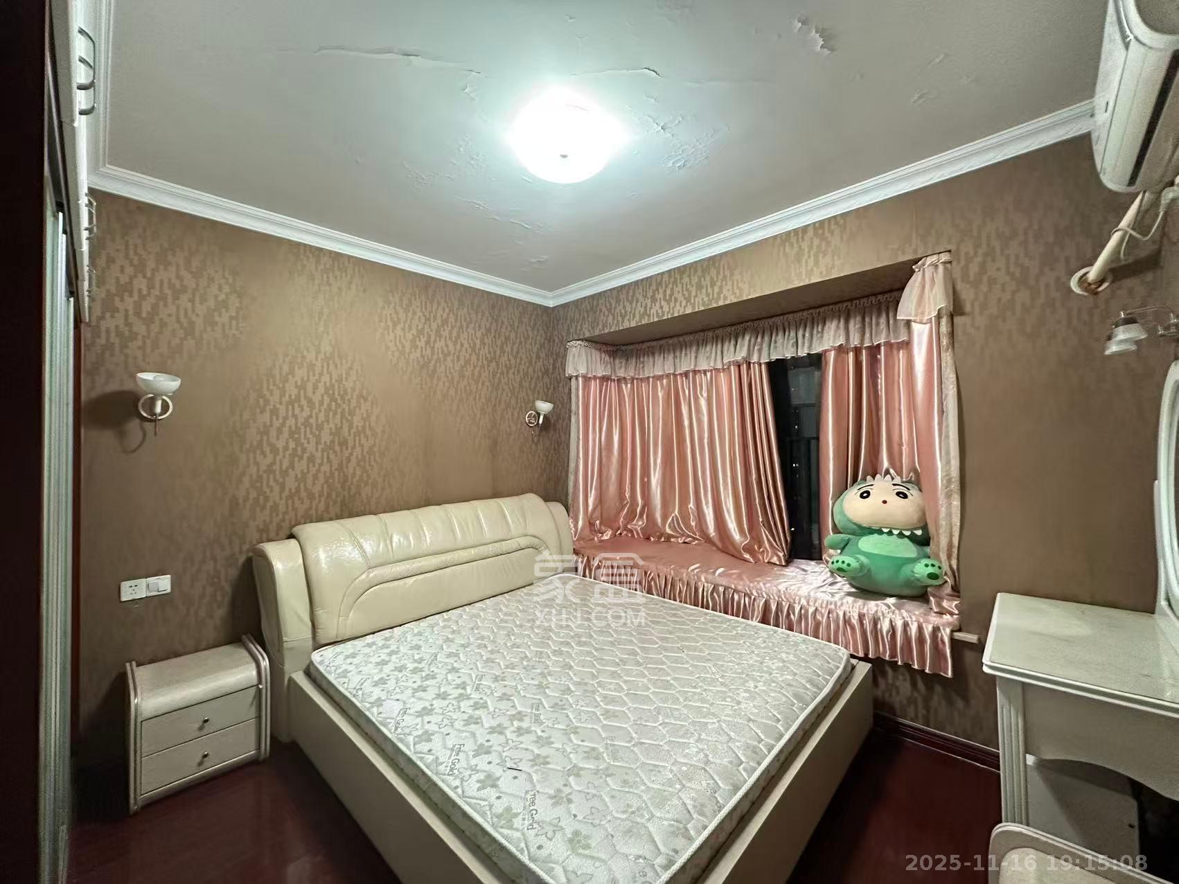 华润凤凰城三期 3室2厅1卫 1800.0元/月 华润凤凰城三期 3室2厅1卫 1800.0元/月室内图