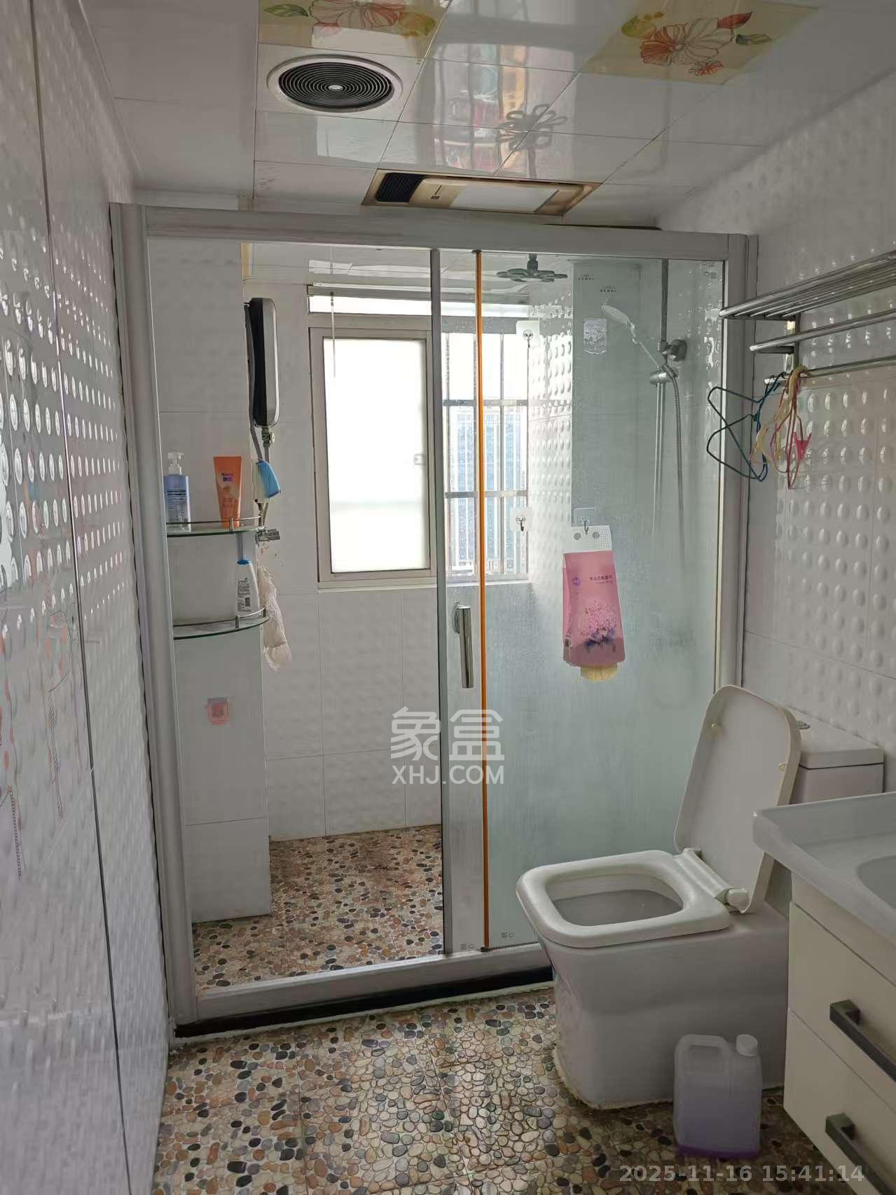 高桥现代商贸城  1室1厅1卫    1800.0元/月室内图