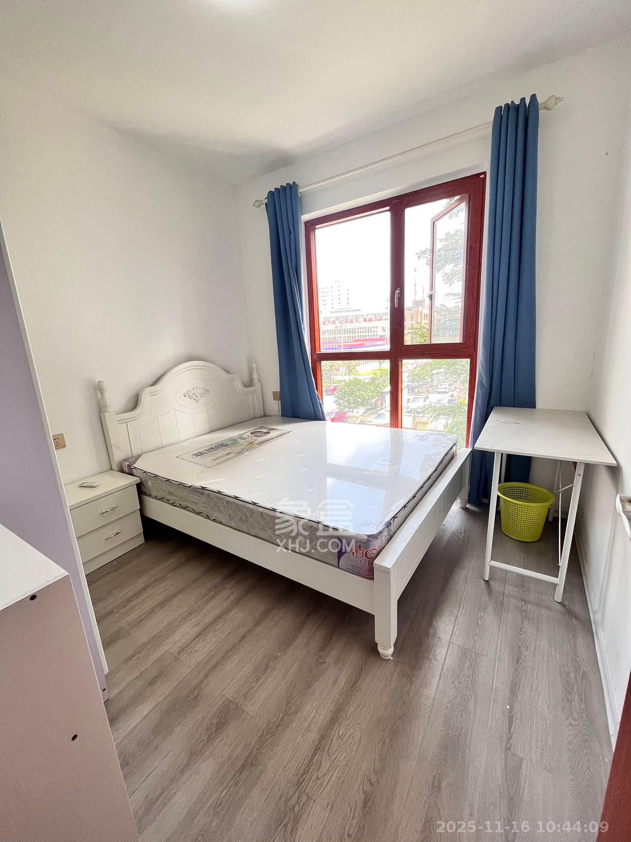 绿地新都会  3室2厅2卫    2200.0元/月室内图