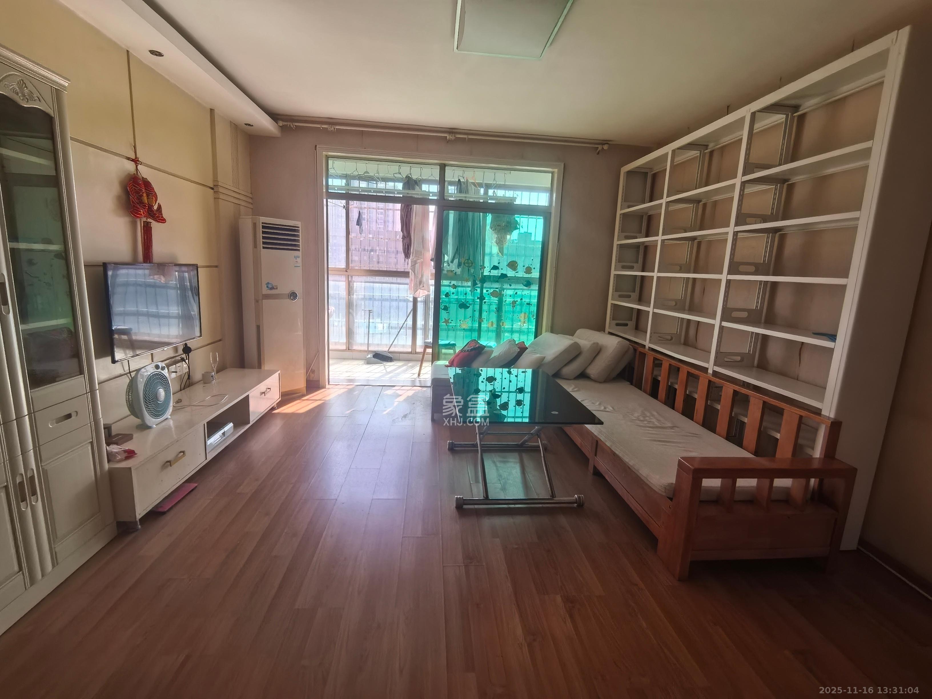 麓谷加州阳光 2室2厅1卫 2100.0元/月 麓谷加州阳光 2室2厅1卫 2100.0元/月室内图