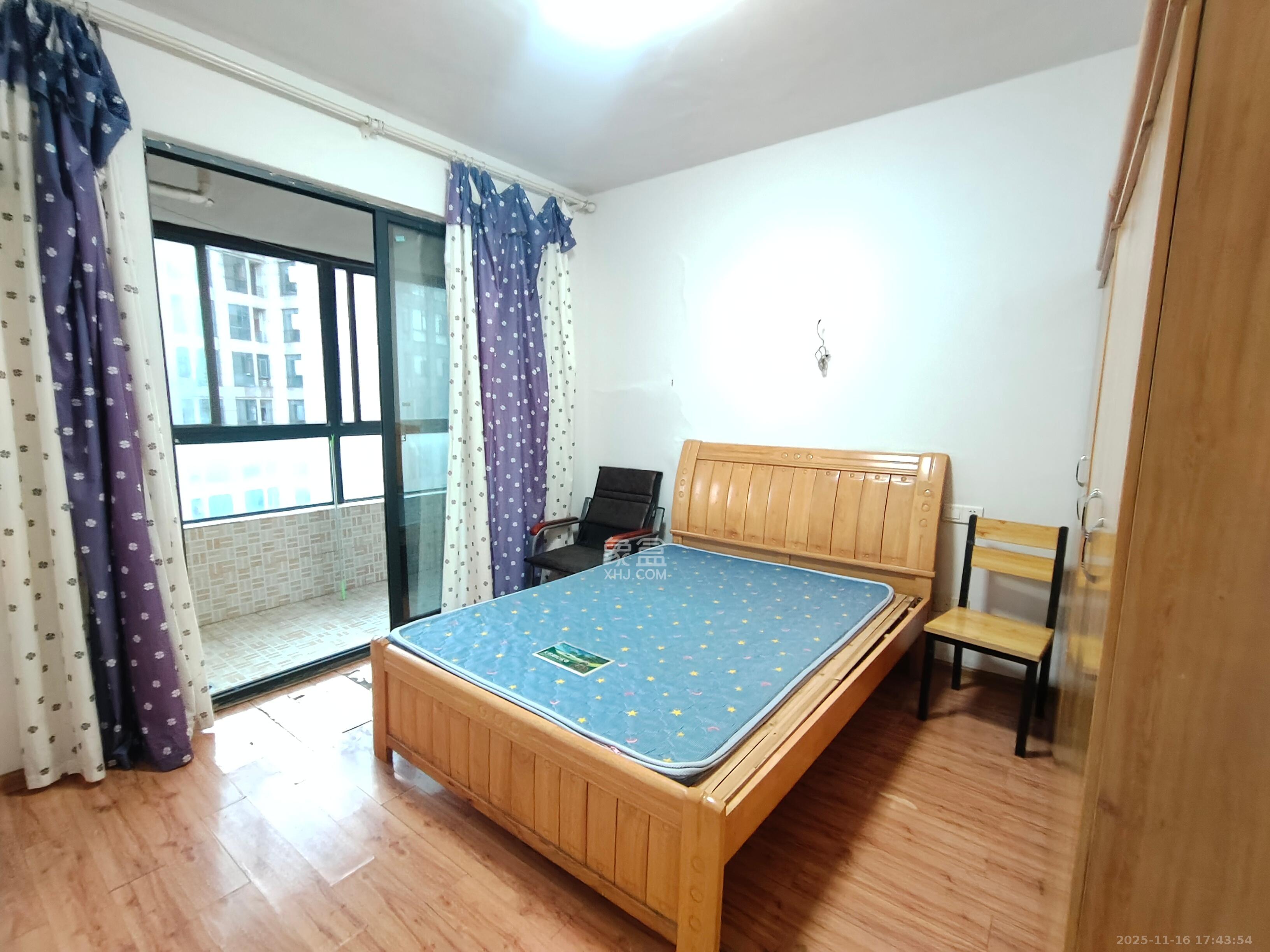 长房时代城  3室2厅1卫    2200.0元/月室内图