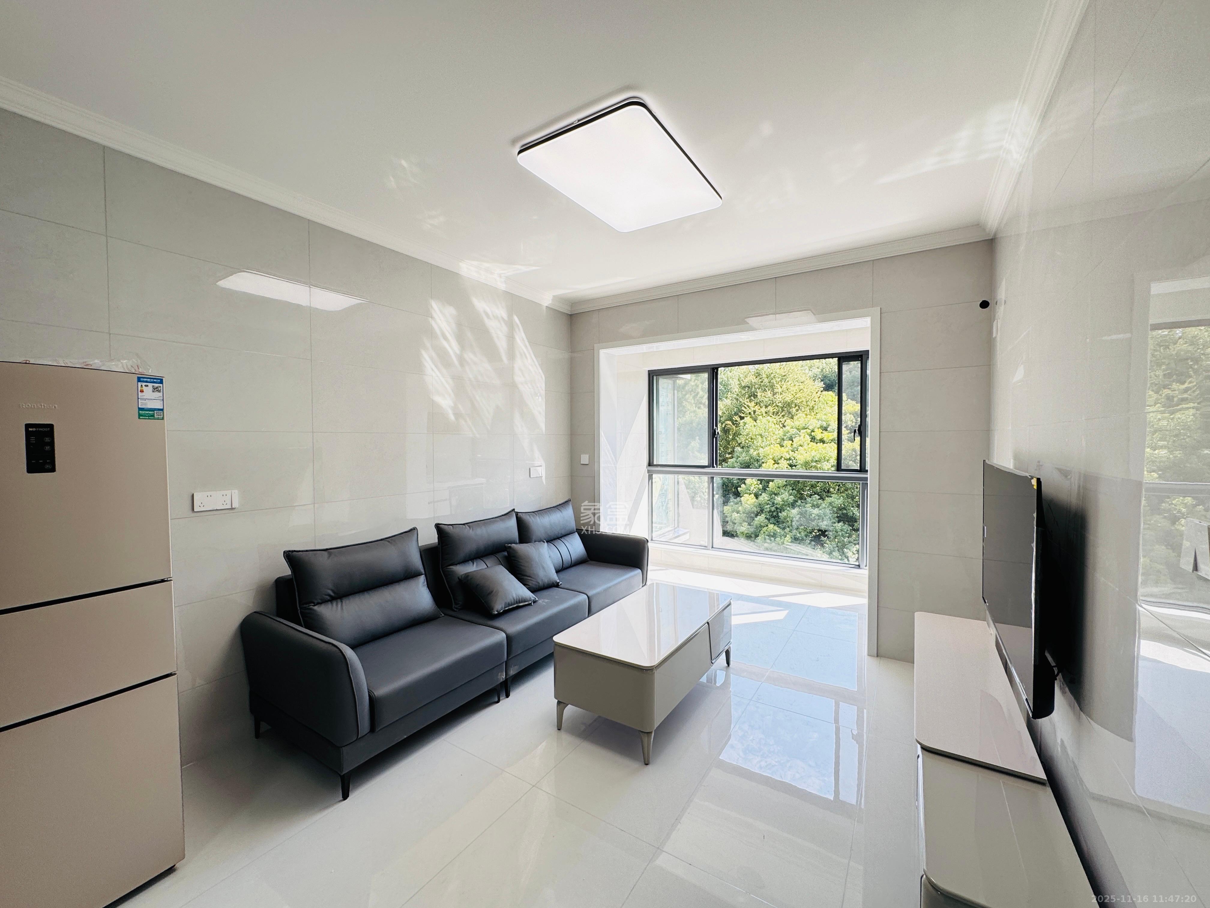 湖湘时代名邸公园壹号  2室2厅1卫    2300.0元/月室内图