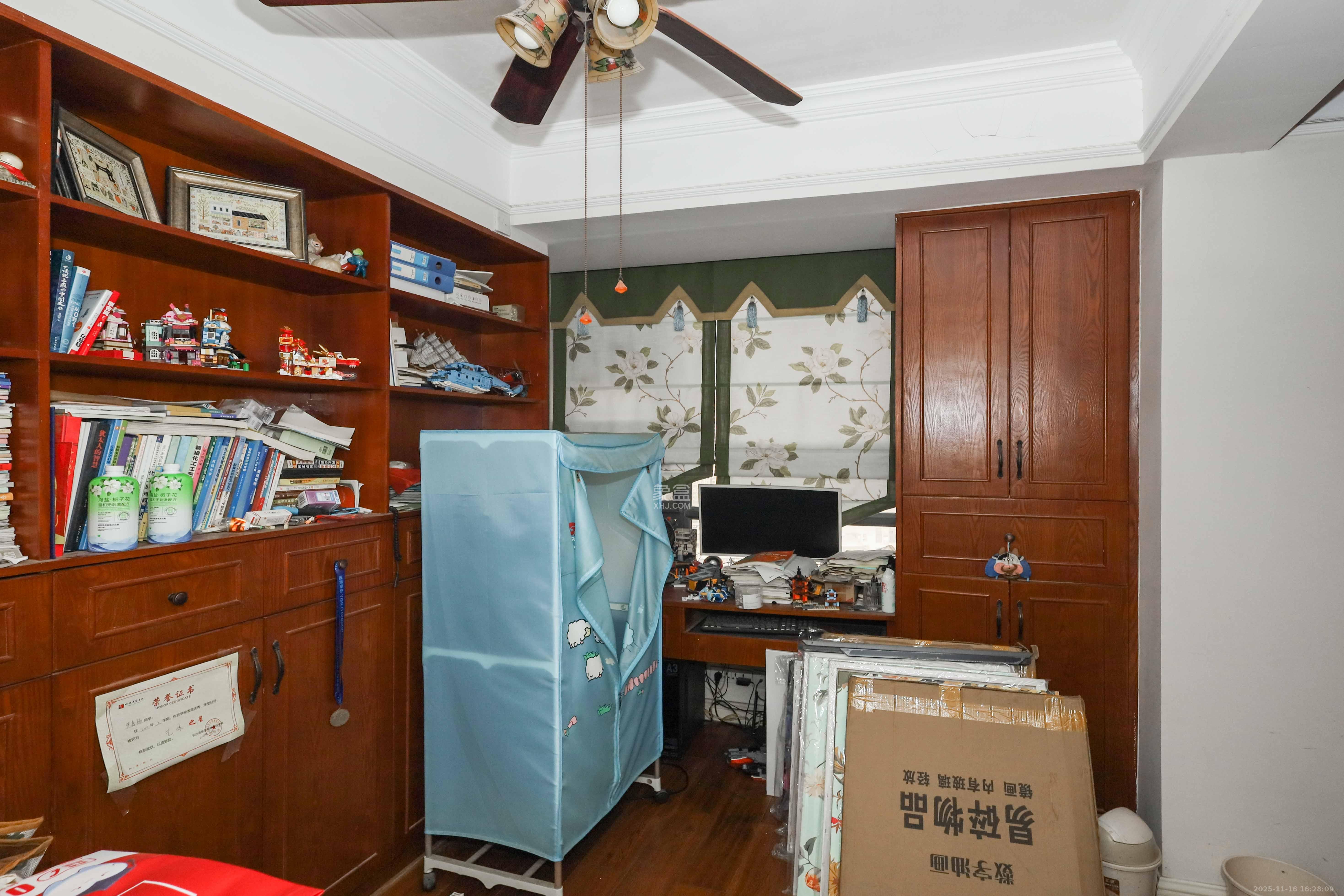 保利麓谷林语C区 4室2厅1卫 120.0万 保利麓谷林语C区 4室2厅1卫 120.0万卧室