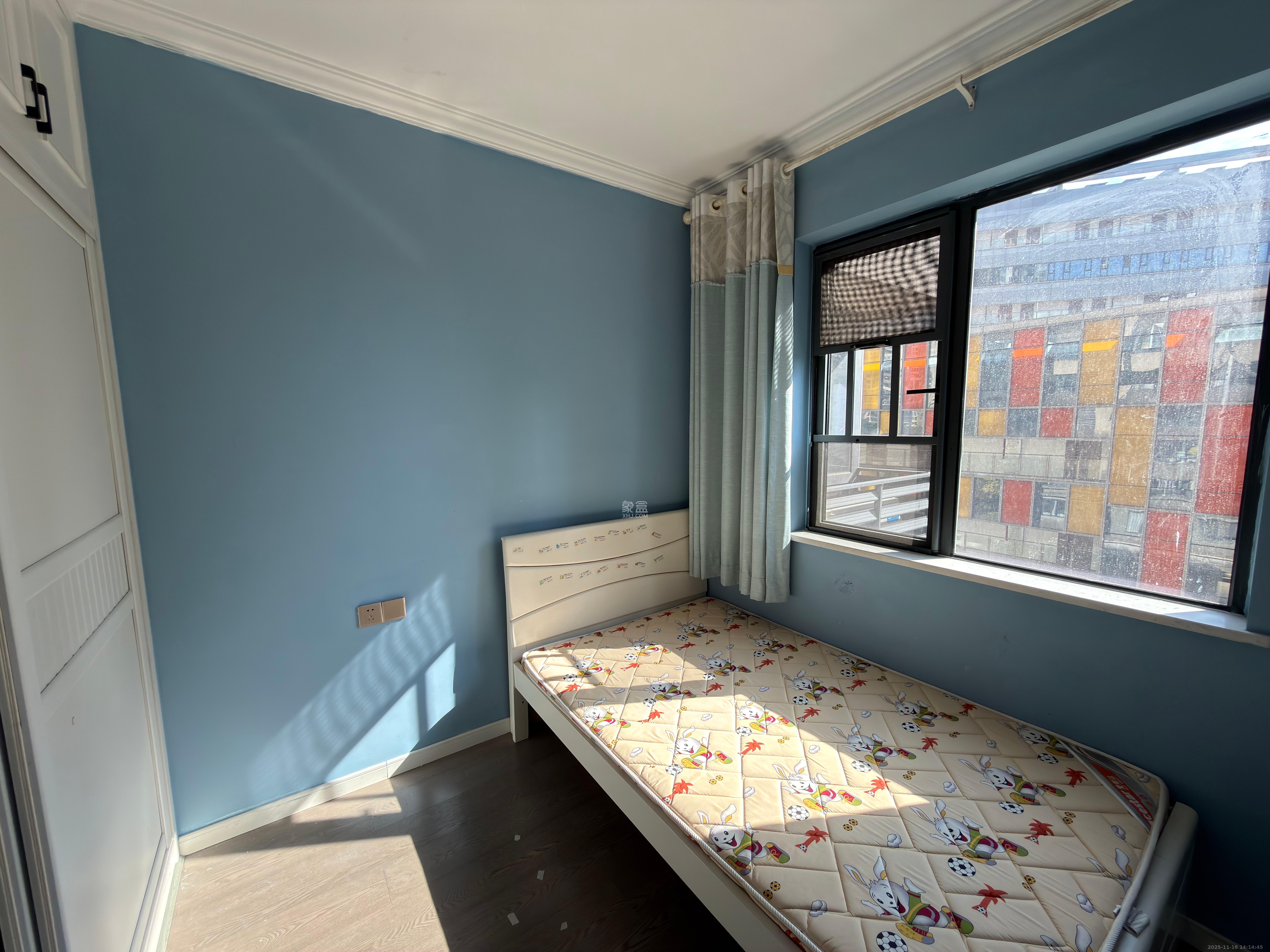 长房云时代 3室2厅1卫 2200.0元/月 长房云时代 3室2厅1卫 2200.0元/月室内图