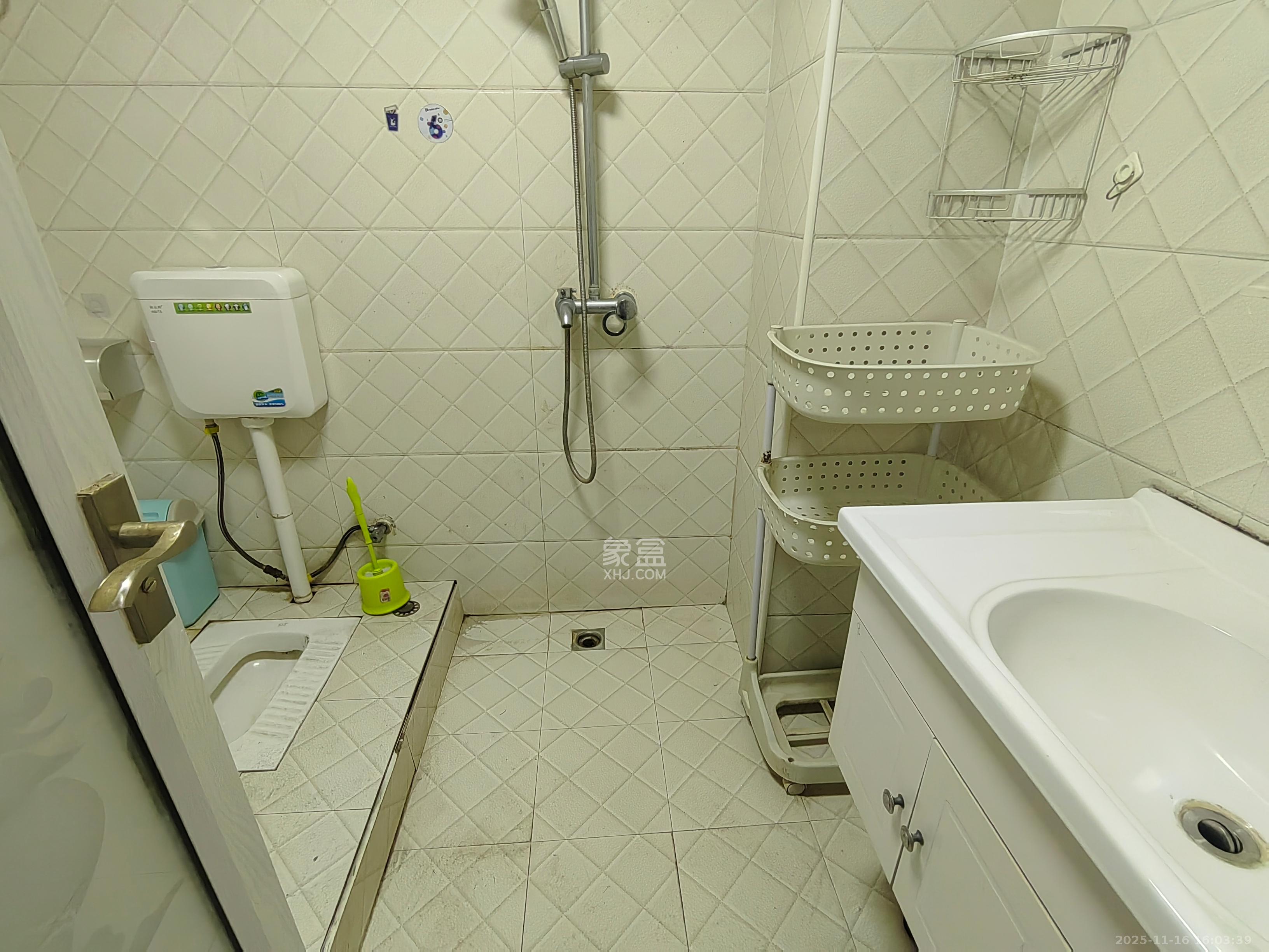 世纪桃花苑  1室0厅1卫    1200.0元/月室内图