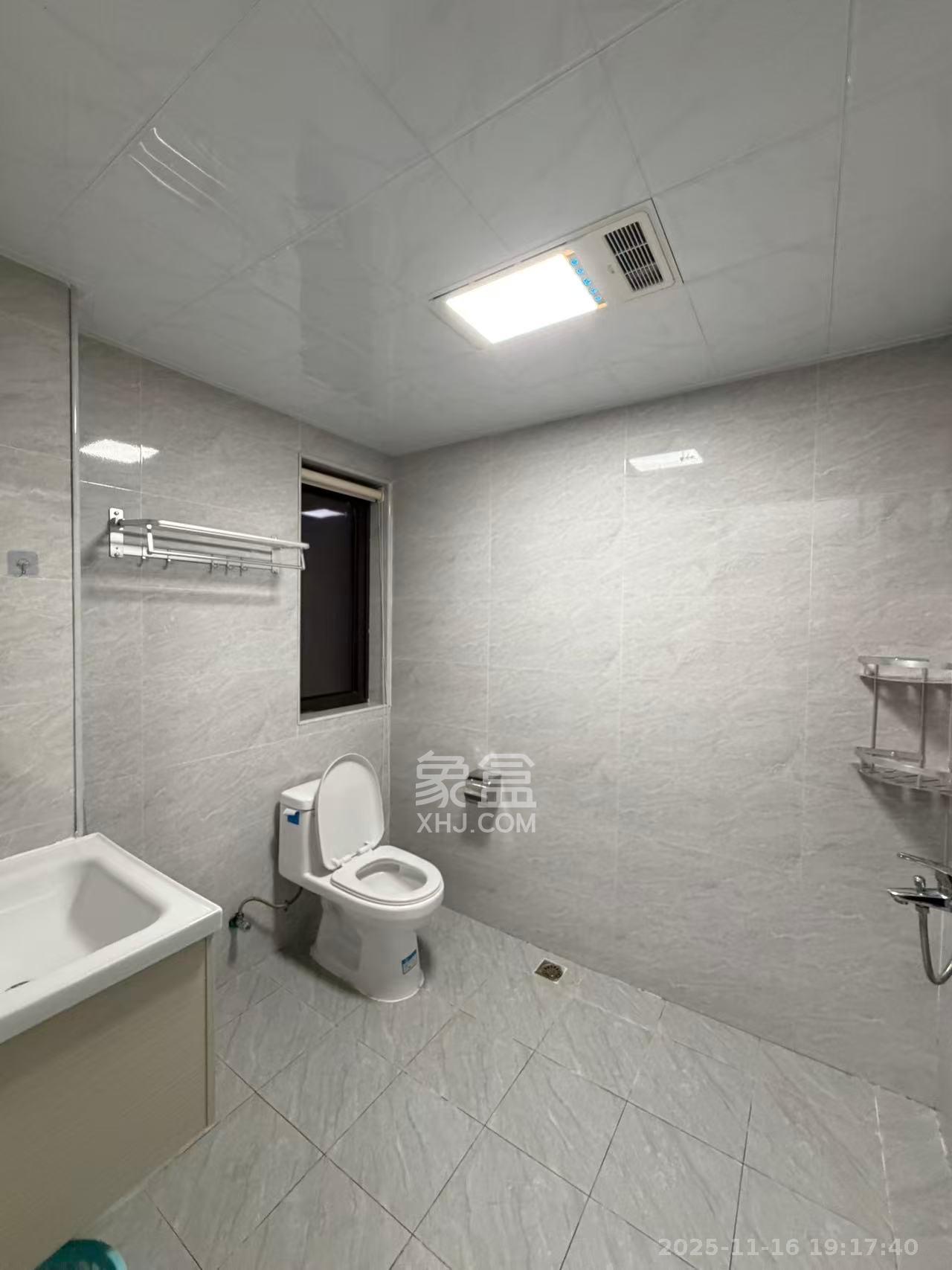 龙湖碧桂园天宸原著  3室2厅1卫    3200.0元/月室内图