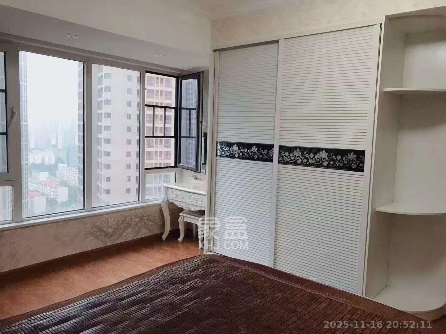 北辰三角洲E3区 1室1厅1卫 2700.0元/月 北辰三角洲E3区 1室1厅1卫 2700.0元/月室内图