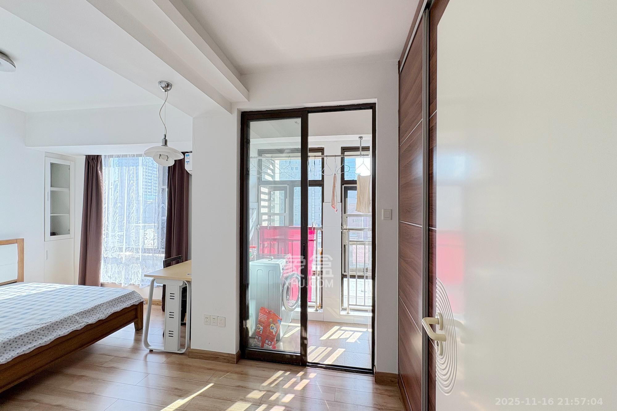 铂宫  3室2厅2卫    138.0万卧室