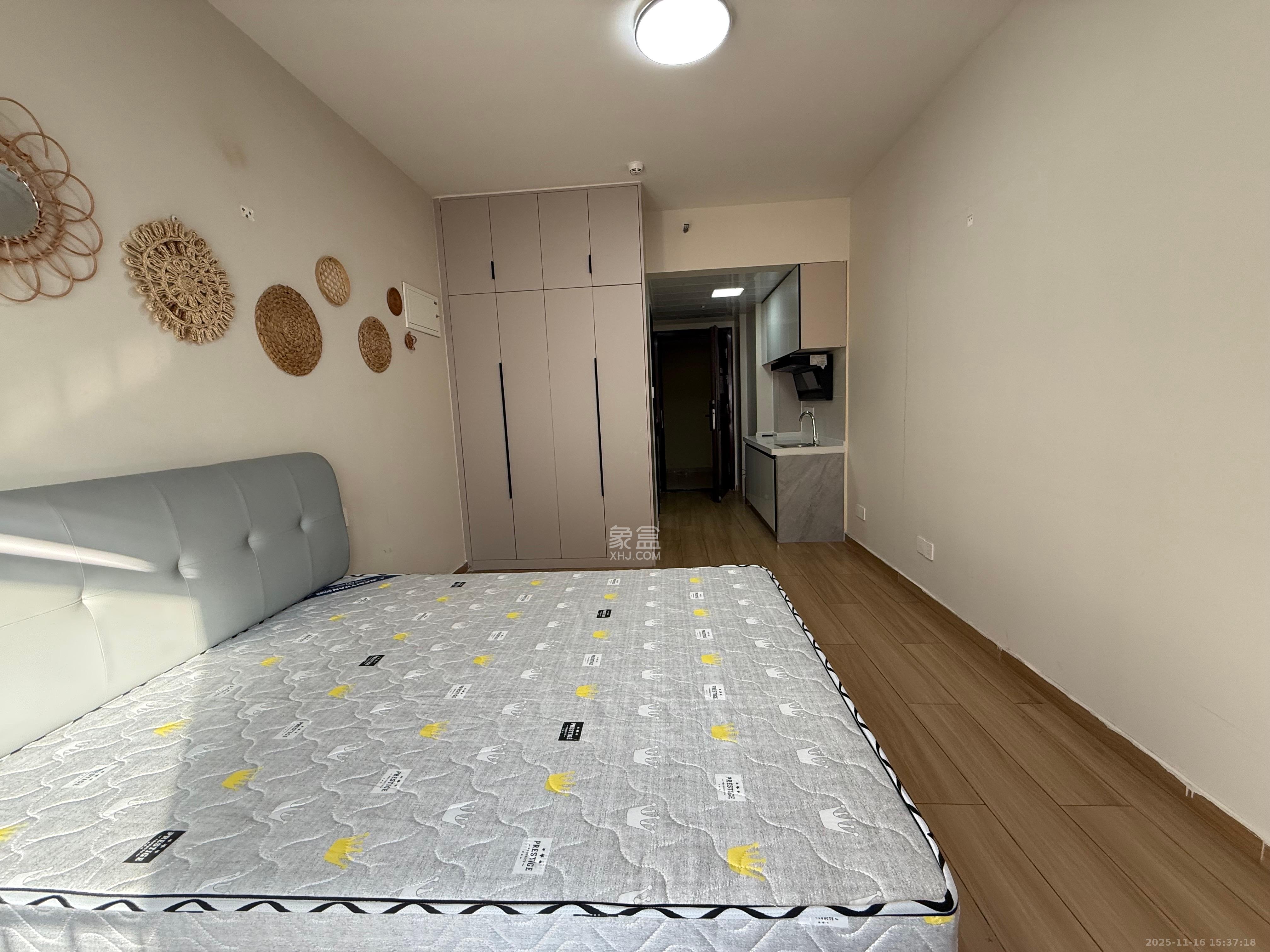 碧桂园城市之光  1室1厅1卫    1600.0元/月室内图