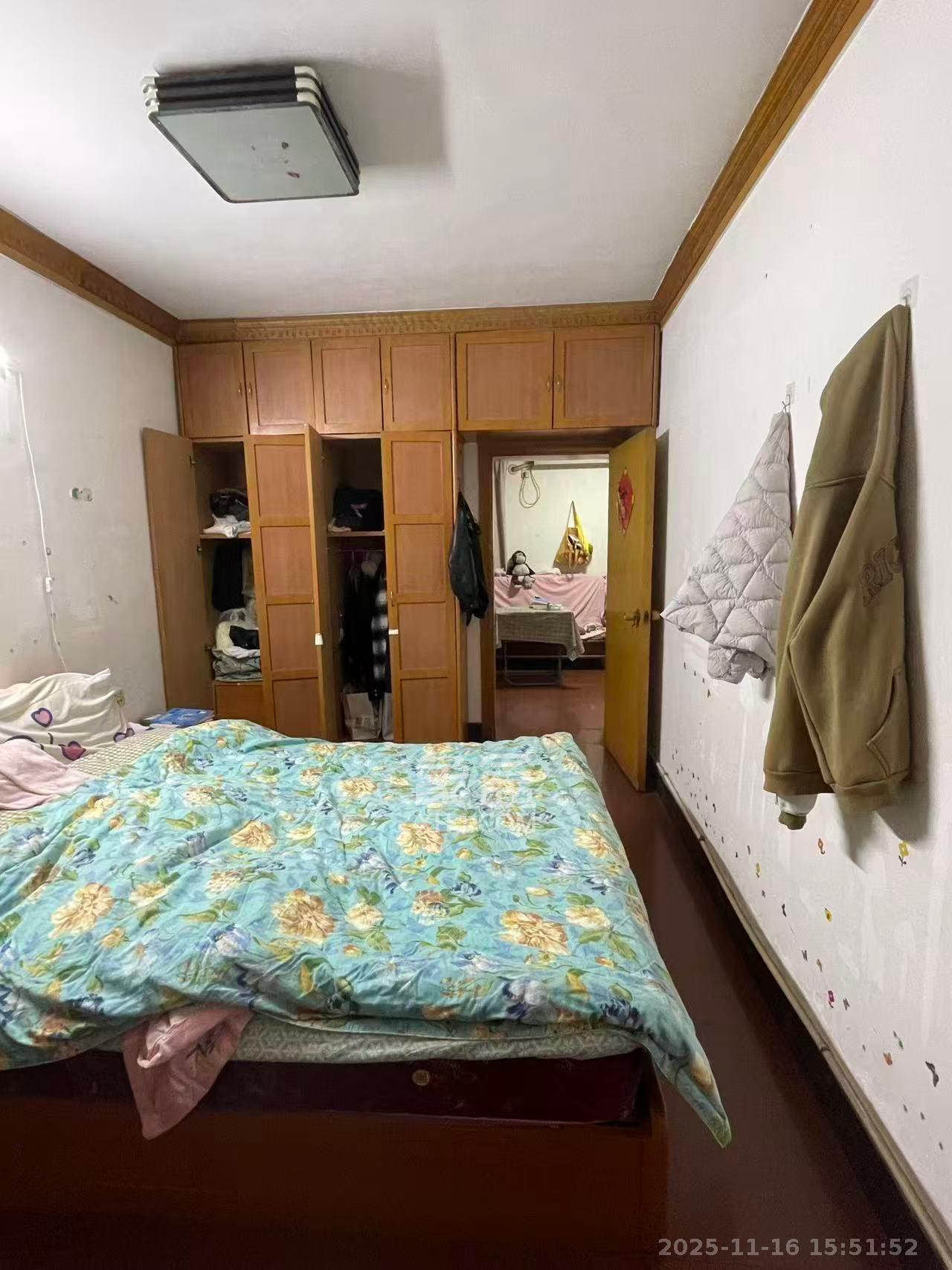 解放四村石子冲 1室0厅0卫 1500.0元/月 解放四村石子冲 1室0厅0卫 1500.0元/月室内图