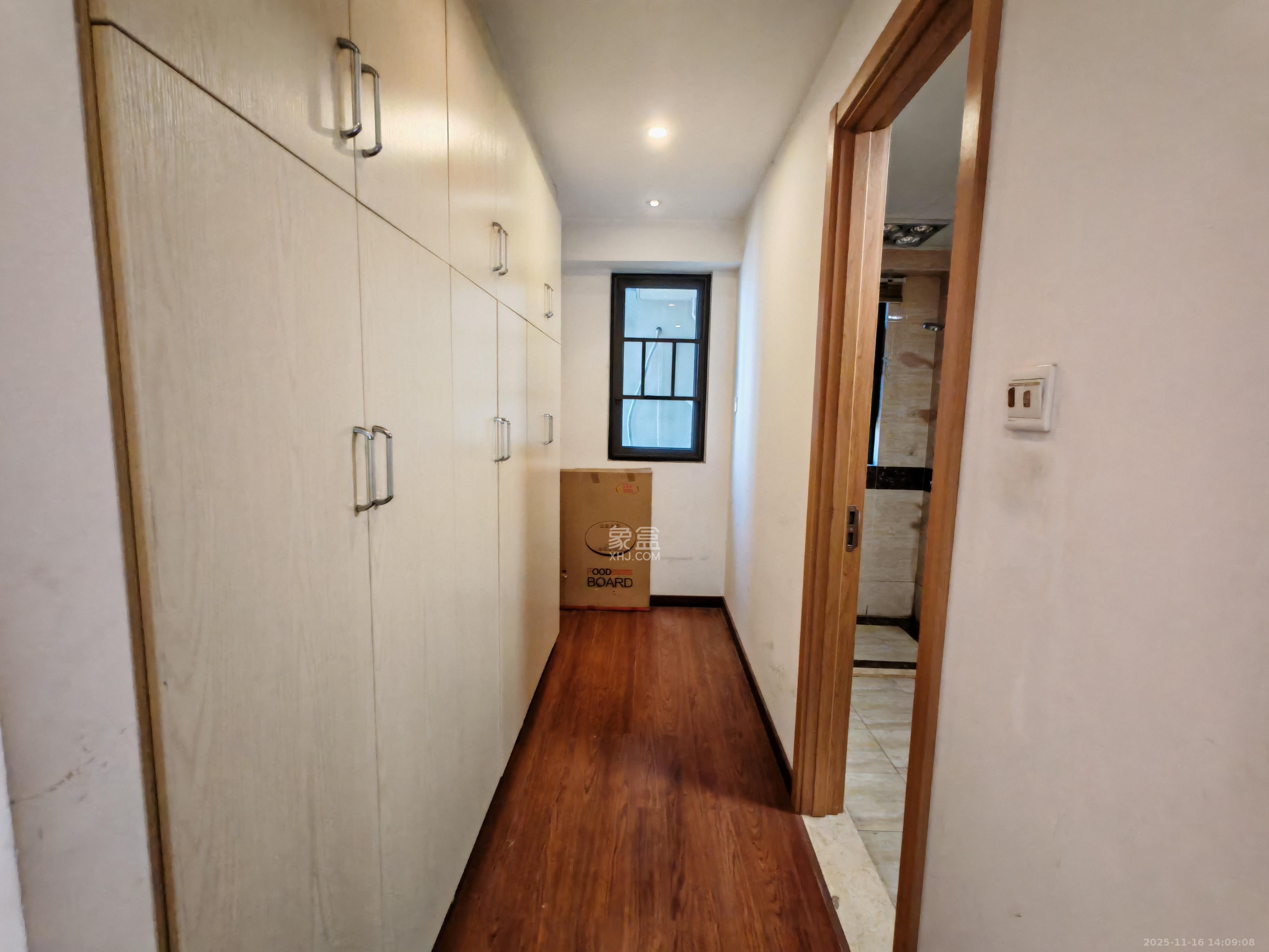 万科魅力之城非凡里  3室2厅2卫    2600.0元/月室内图