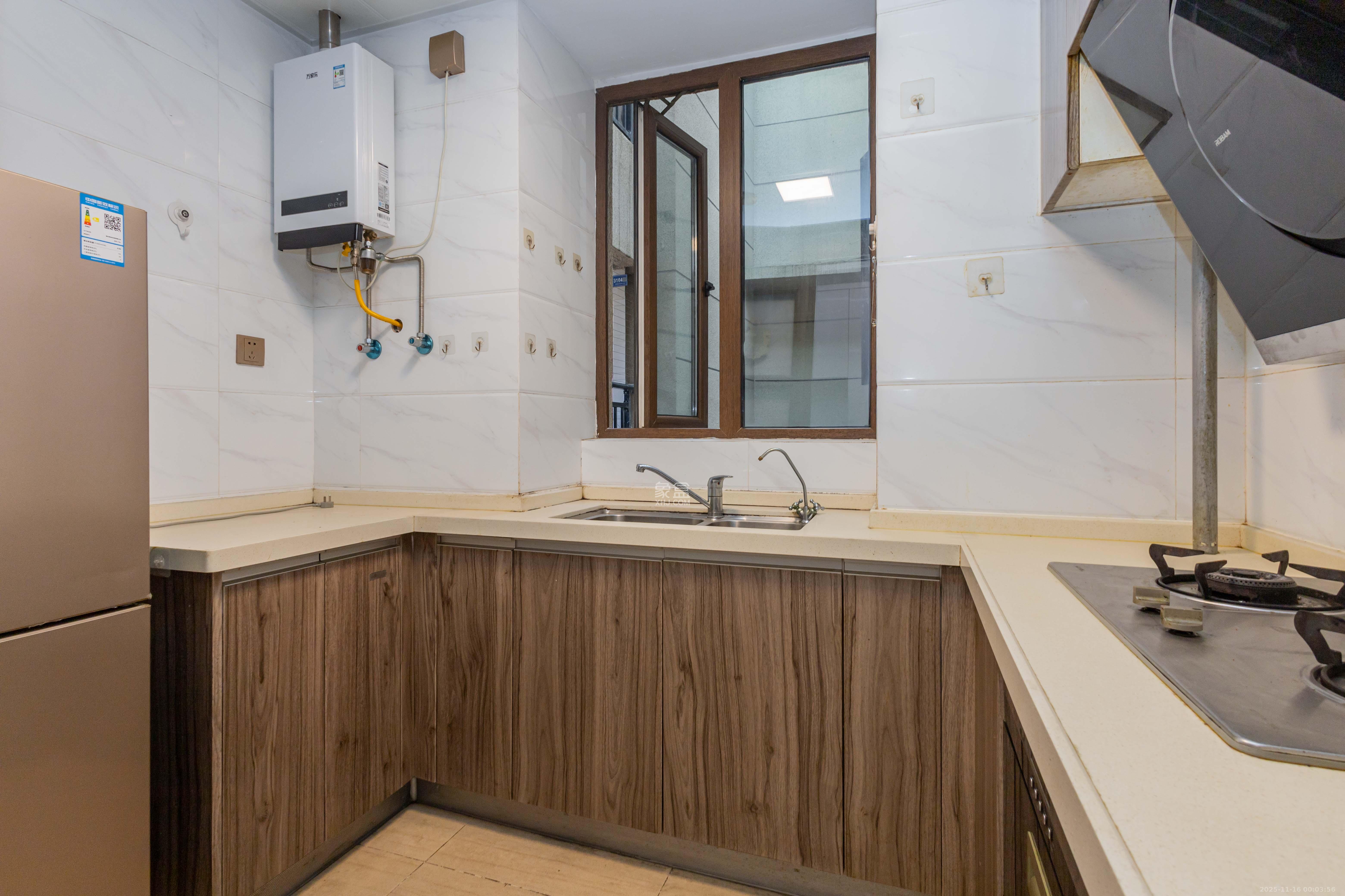 碧桂园星城首府  3室2厅2卫    55.8万厨房