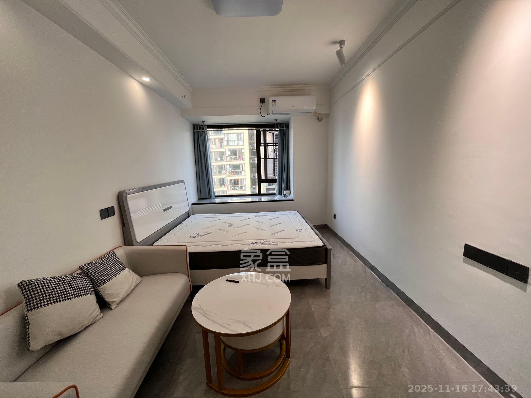 保利海德公园  1室1厅1卫    1800.0元/月室内图