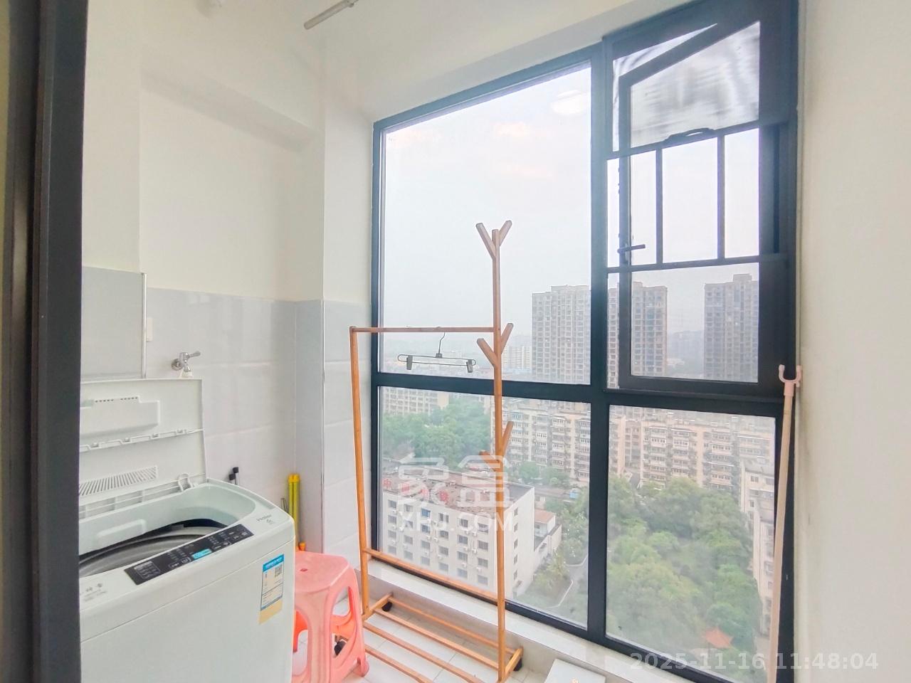 裕天国际商汇中心  1室1厅1卫    1500.0元/月室内图