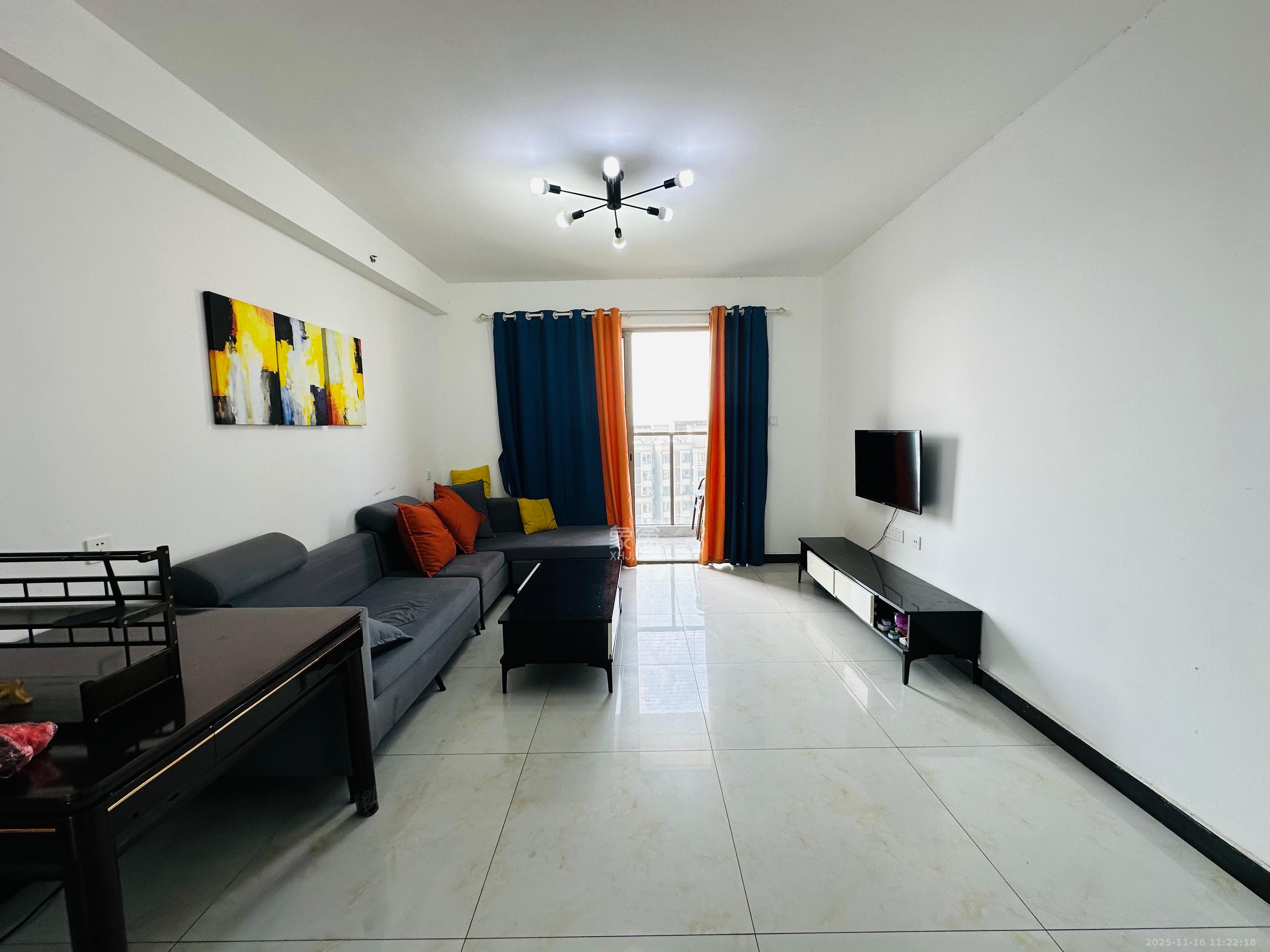 梅溪湖金茂湾 4室1厅2卫 3500.0元/月 梅溪湖金茂湾 4室1厅2卫 3500.0元/月室内图