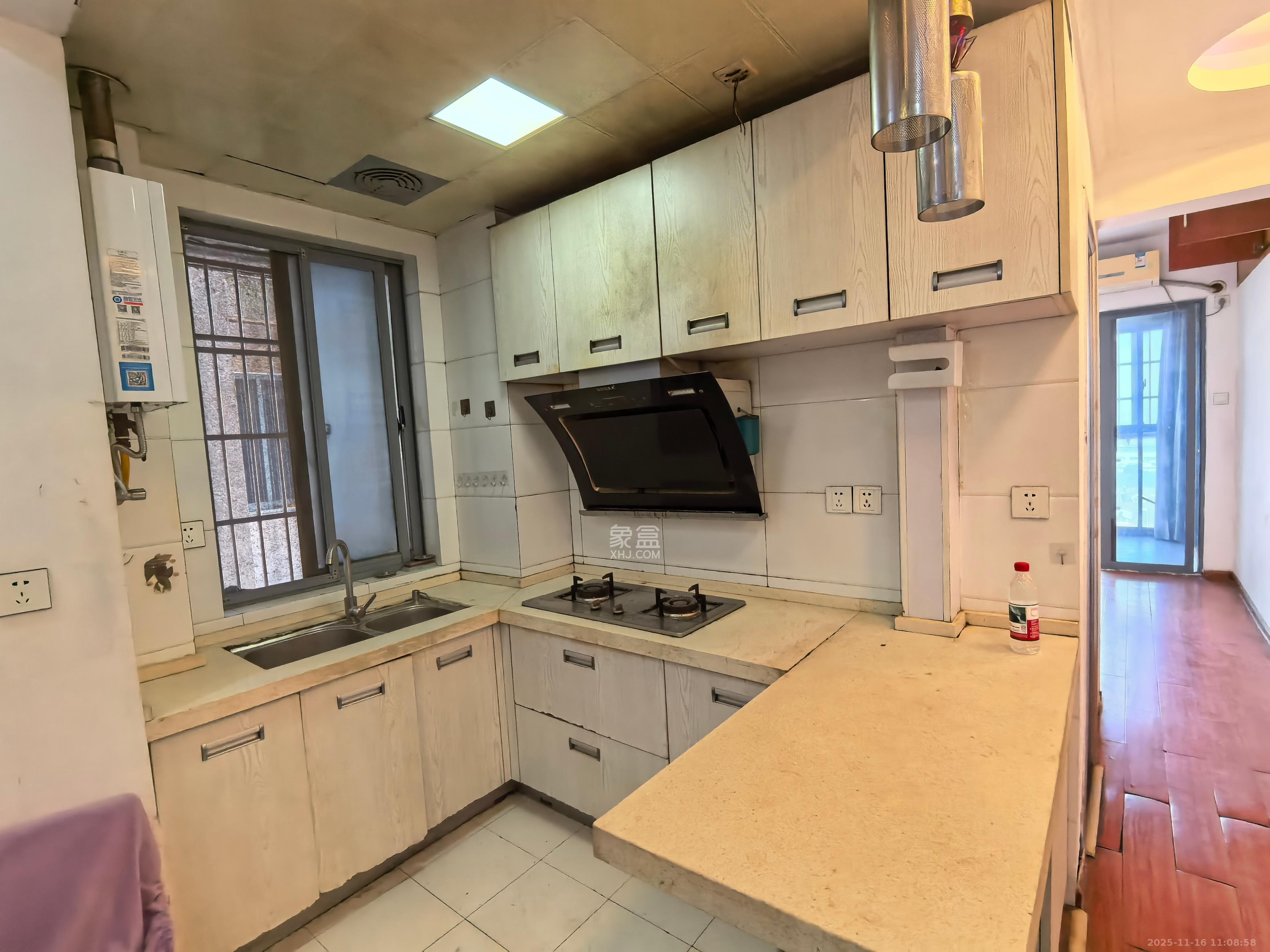 雄新水印廊桥（雄新华府）  1室0厅0卫    1400.0元/月室内图