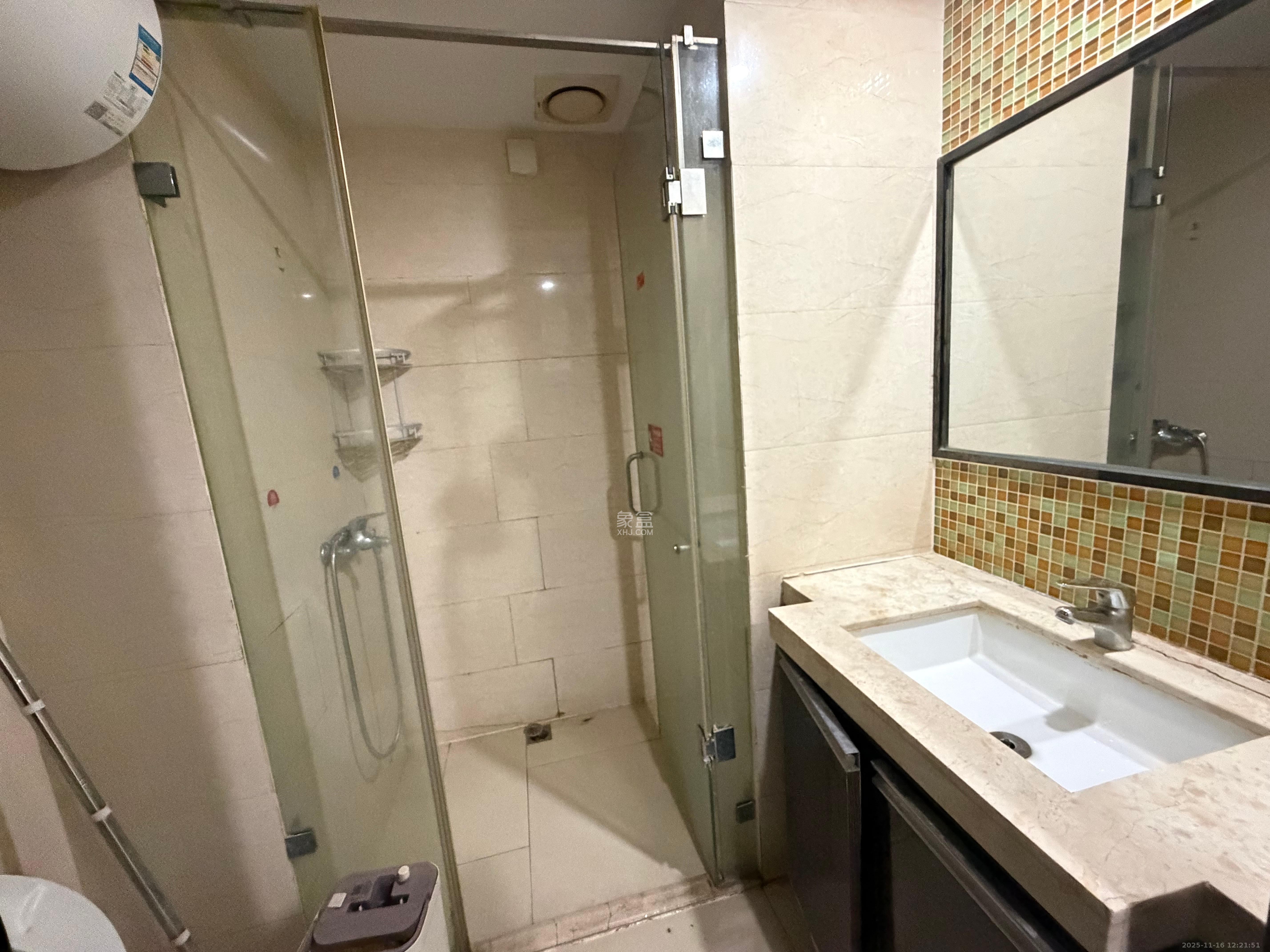 德思勤城市广场(宝格丽公寓) 1室1厅1卫 1400.0元/月 德思勤城市广场(宝格丽公寓) 1室1厅1卫 1400.0元/月室内图