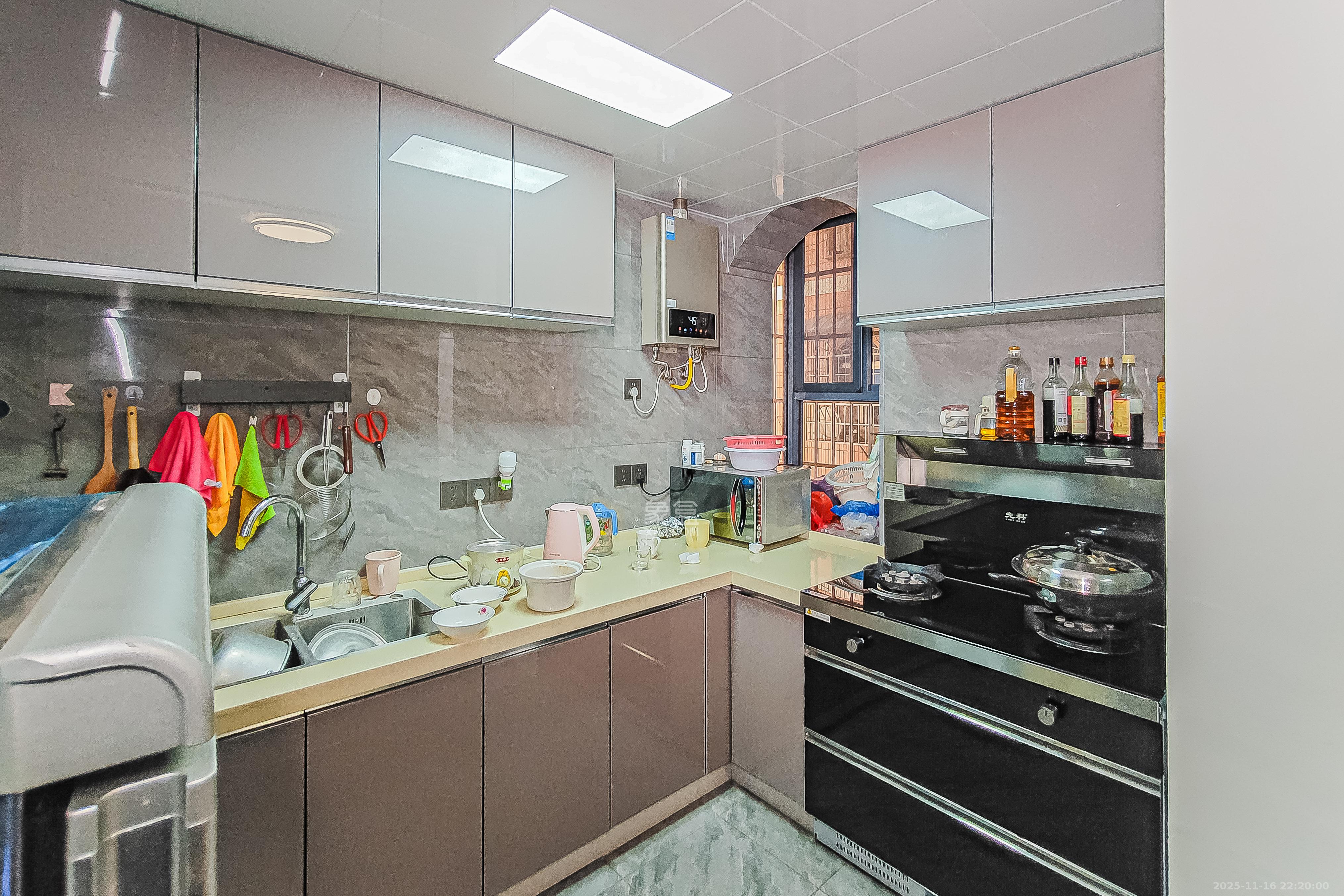 稻田园公寓  1室2厅1卫    98.0万厨房