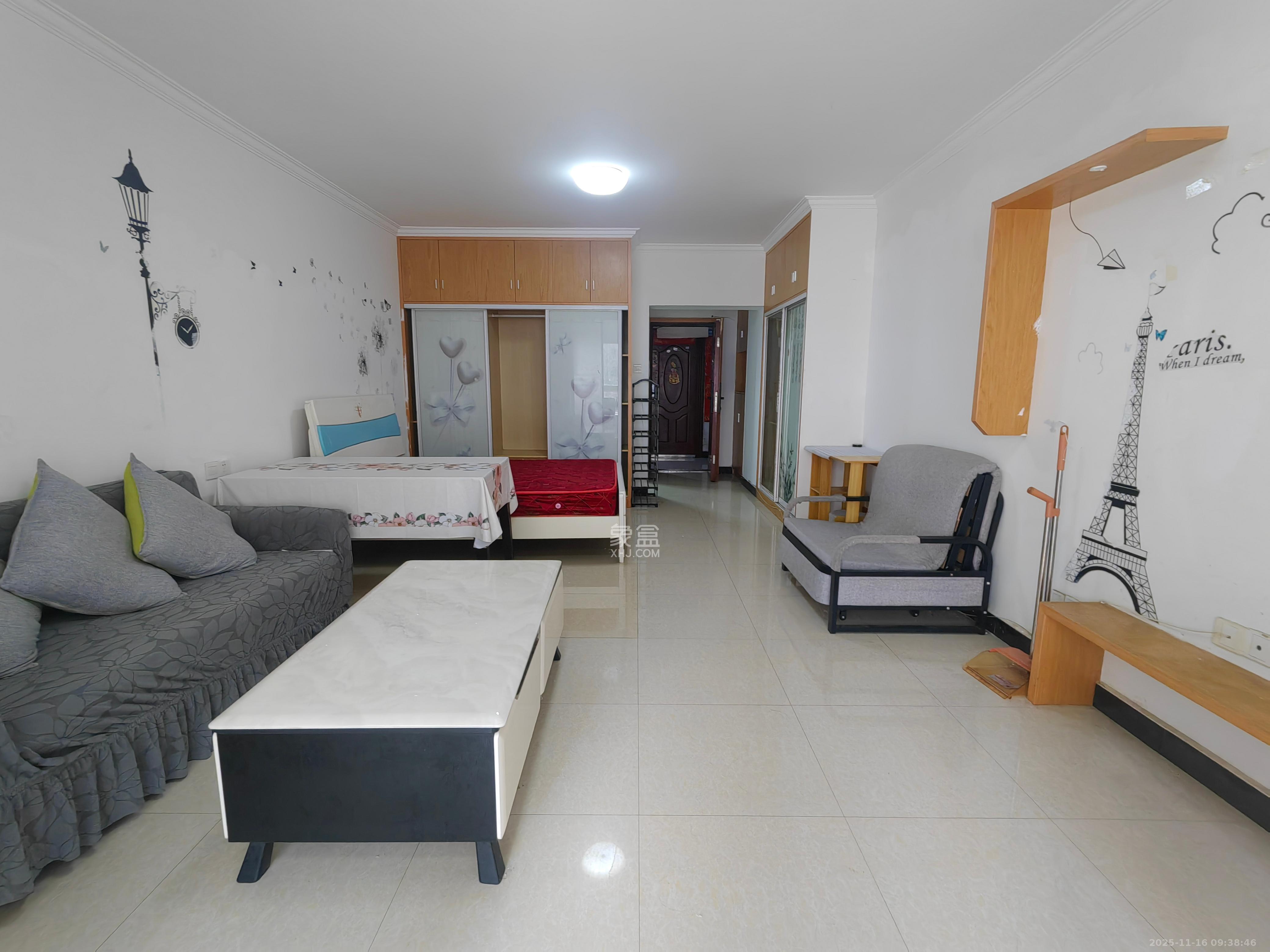 先锋东外滩  1室1厅1卫    1400.0元/月室内图