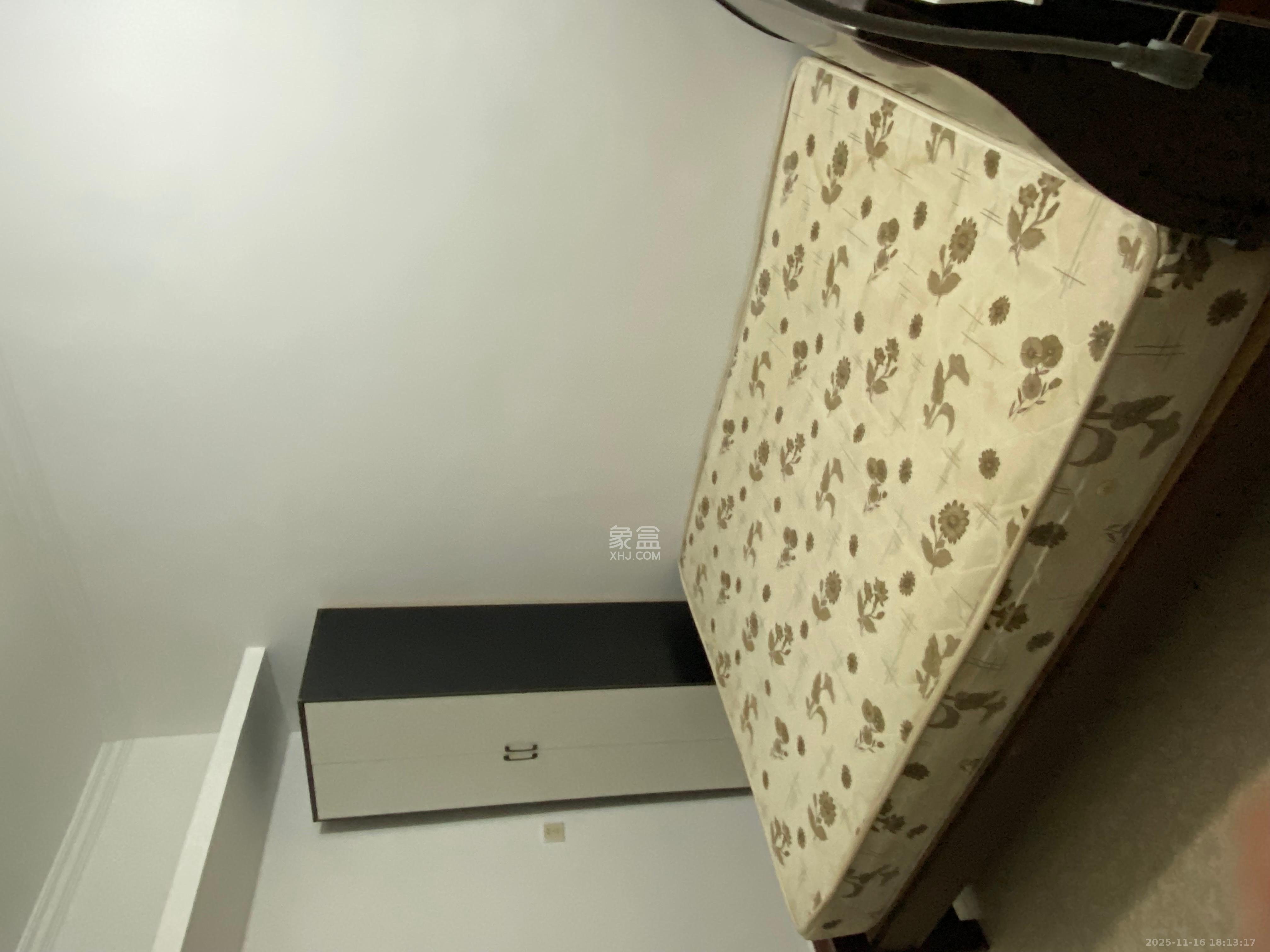 向韶村  2室1厅1卫    1300.0元/月室内图