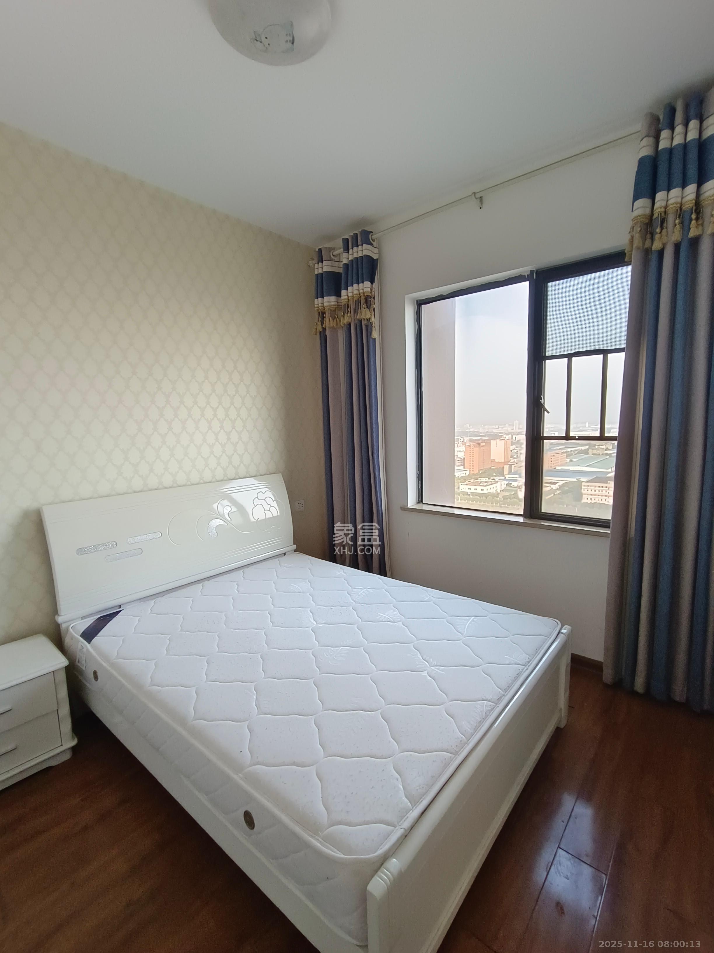 中欣楚天雅郡  1室1厅1卫    1600.0元/月室内图