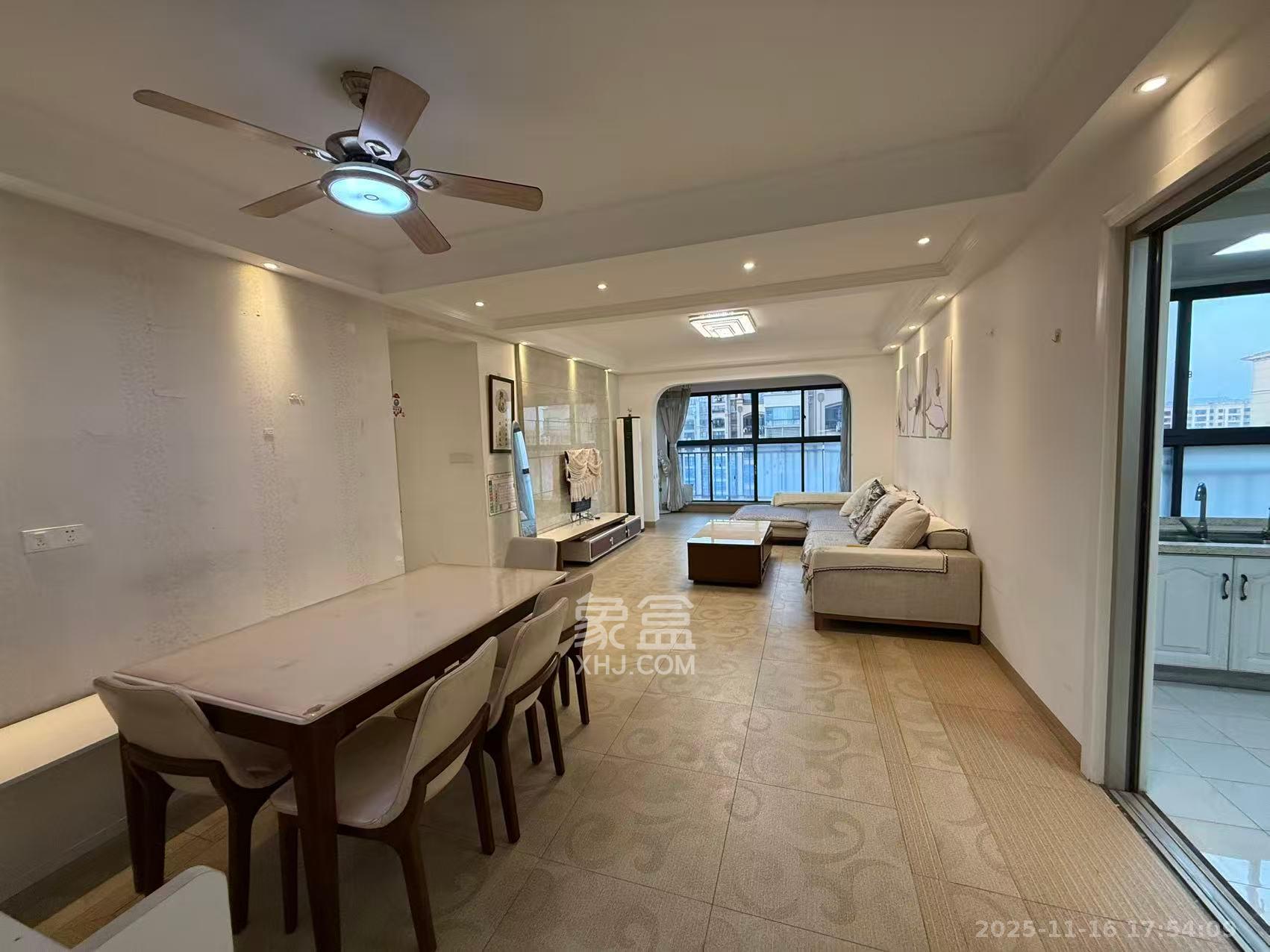 中建芙蓉嘉苑  1室2厅1卫    3000.0元/月室内图