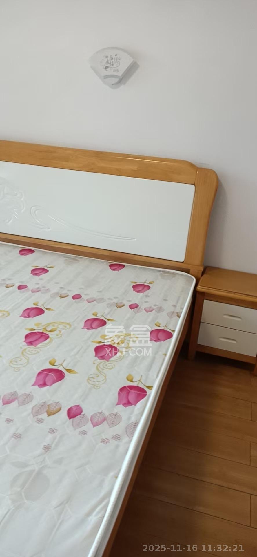 阳光城尚东湾青云苑 3室2厅2卫 2800.0元/月 阳光城尚东湾青云苑 3室2厅2卫 2800.0元/月室内图