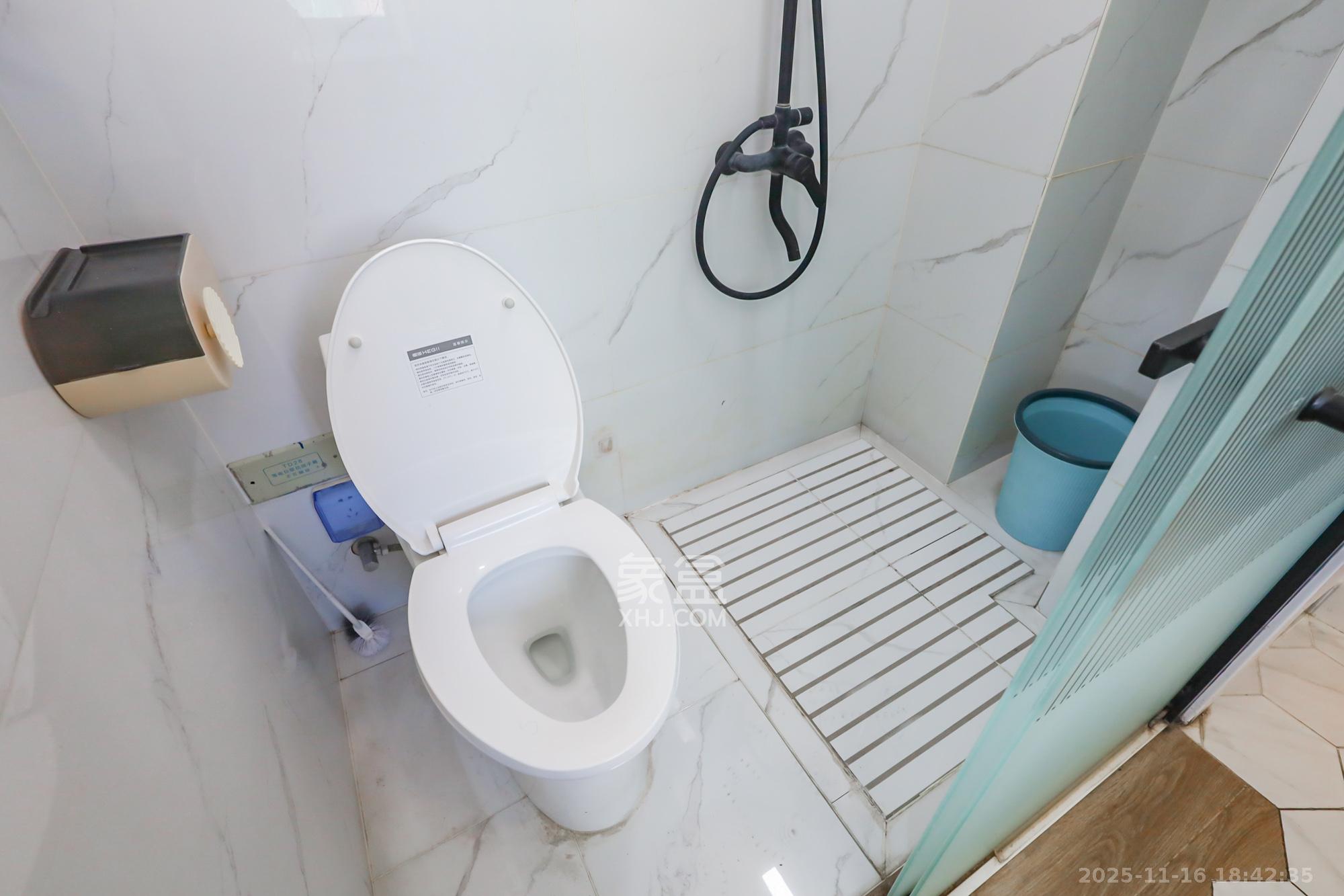 保利天禧EF区  1室1厅1卫    26.0万其他