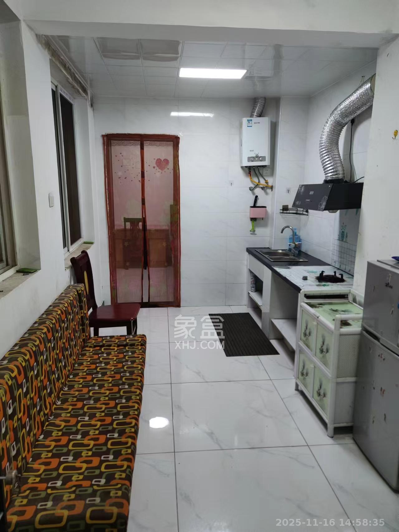 锦璨家园  1室1厅1卫    900.0元/月